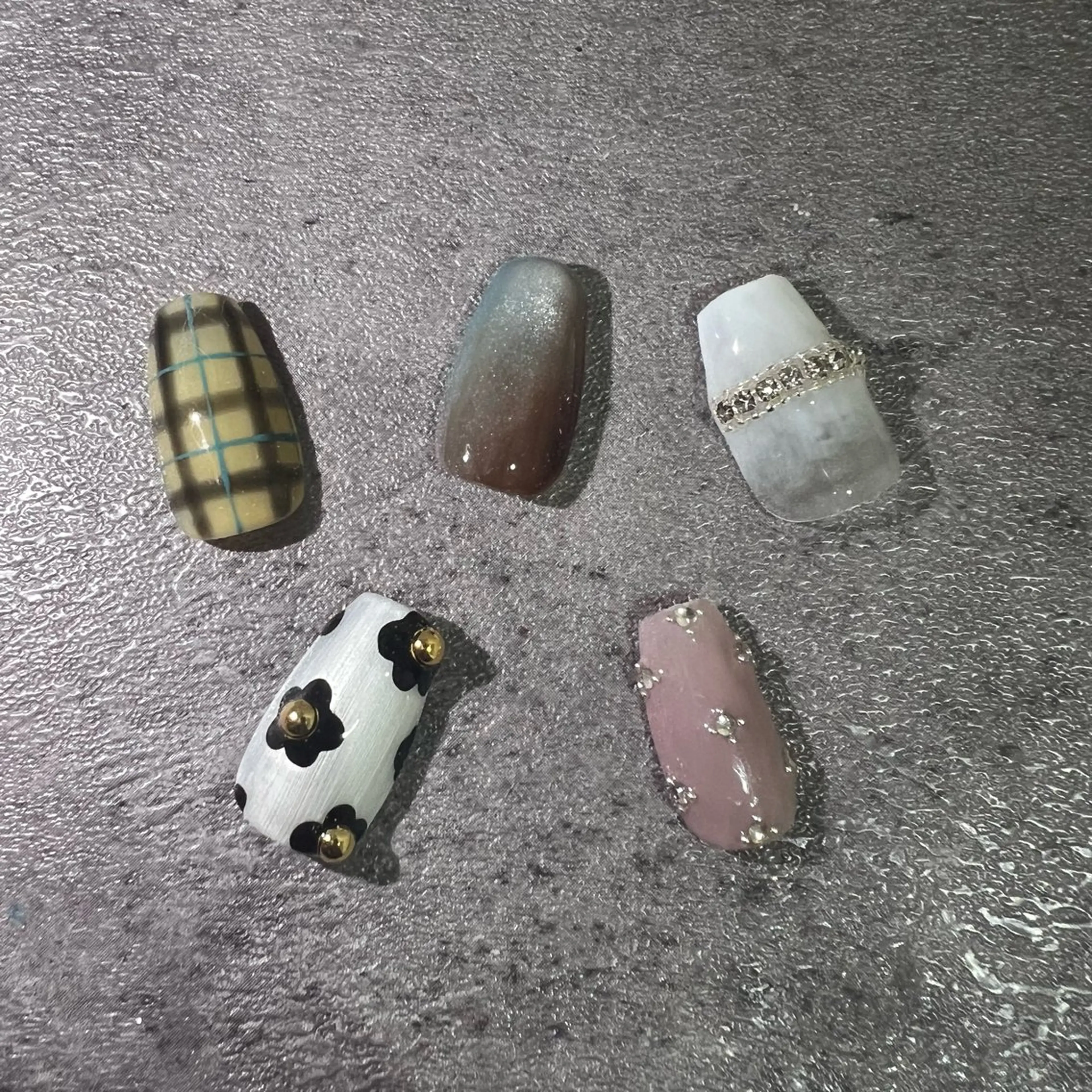 ネイル y's beauty京橋店のネイルデザイン