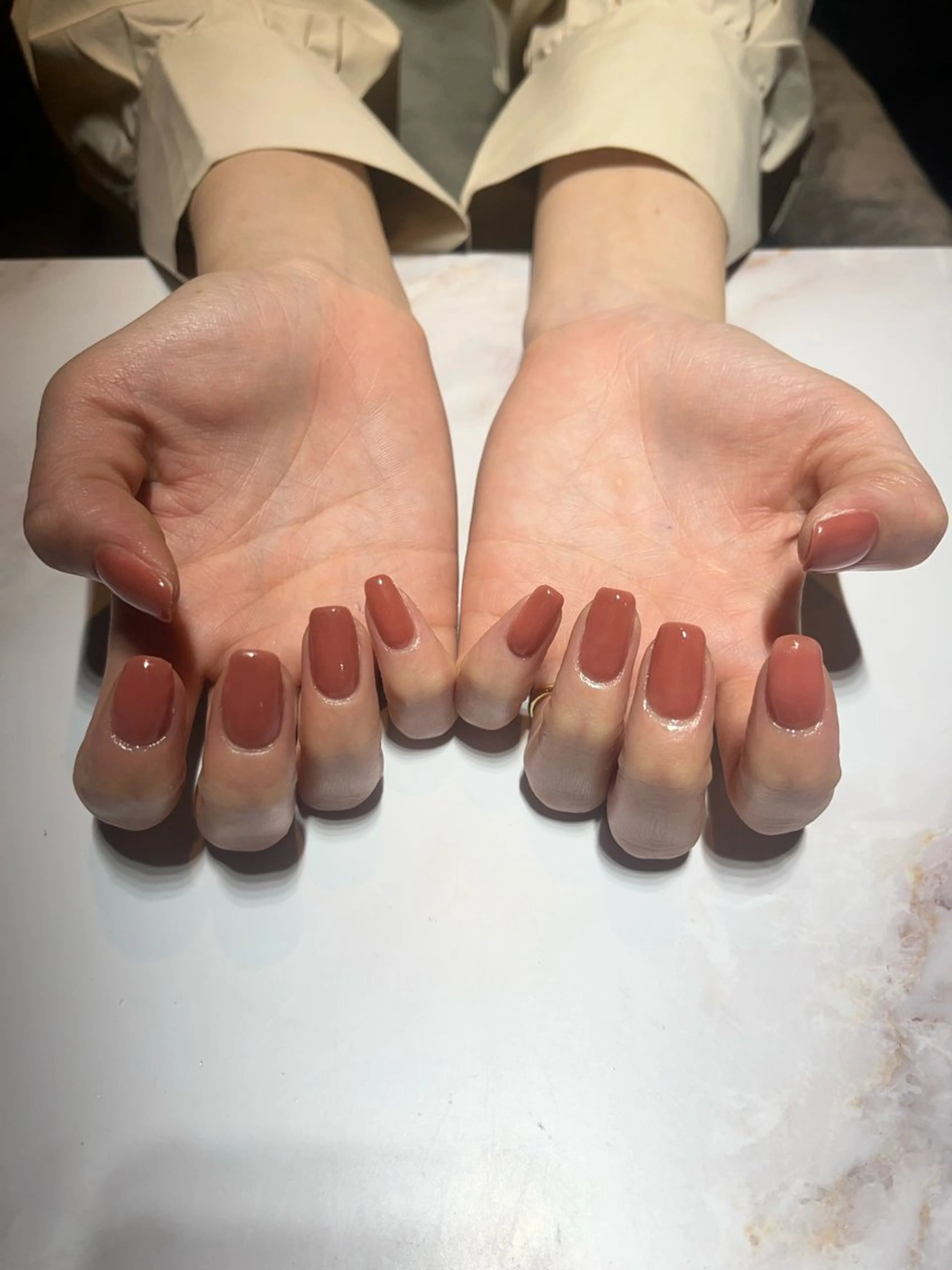 ネイル ワンカラーネイル オレンジ ピンク 春ネイル スクエアネイル ハンドネイル RIKA@salon newsproutのネイルデザイン