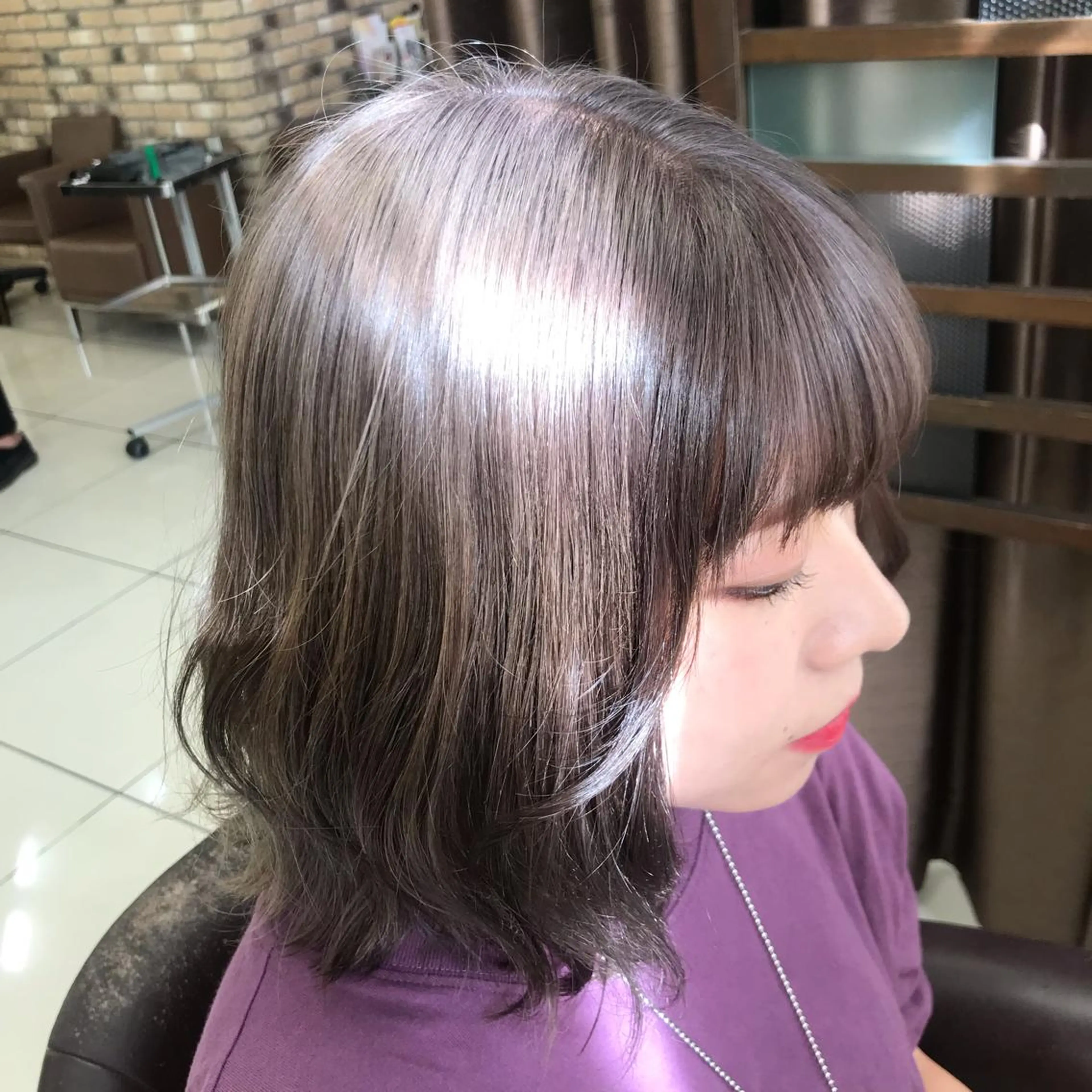 ミディアム カラー シールエクステ✨️韓 国羽エクステ🪽和希のヘアスタイル