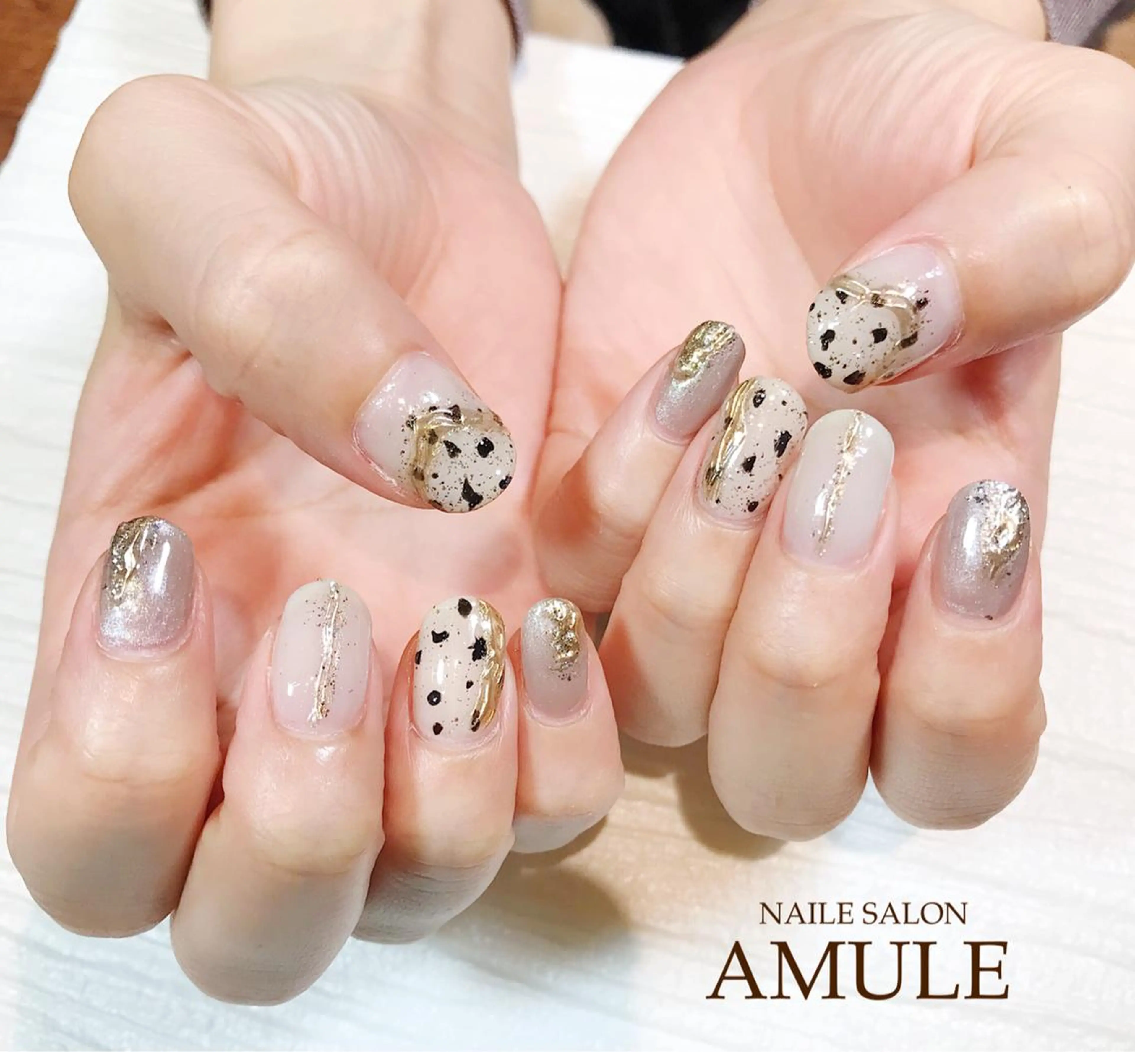 ネイル ミラーネイル NAILSALON AMULEのネイルデザイン