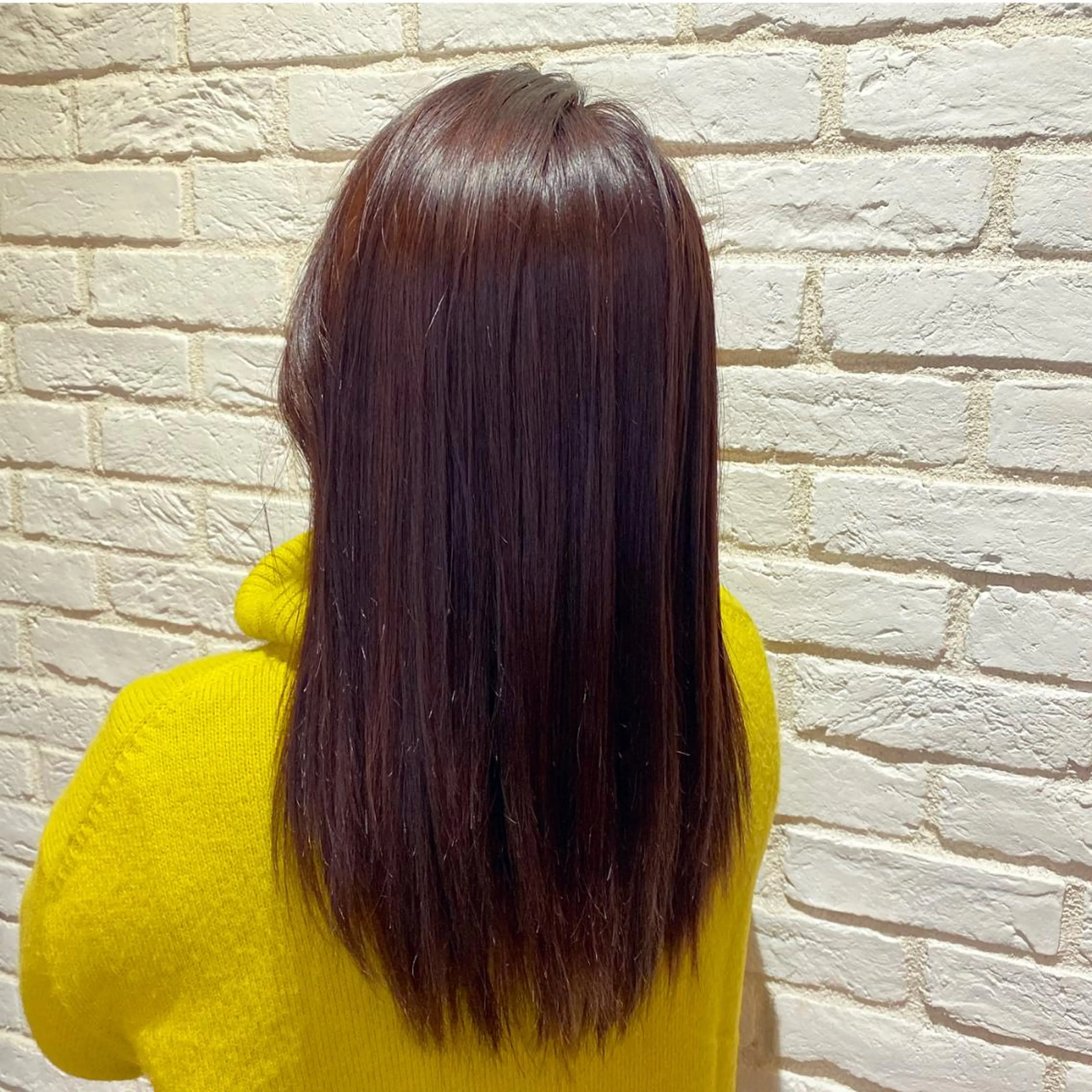 セミロング カラー TRUCK トラックのヘアスタイル