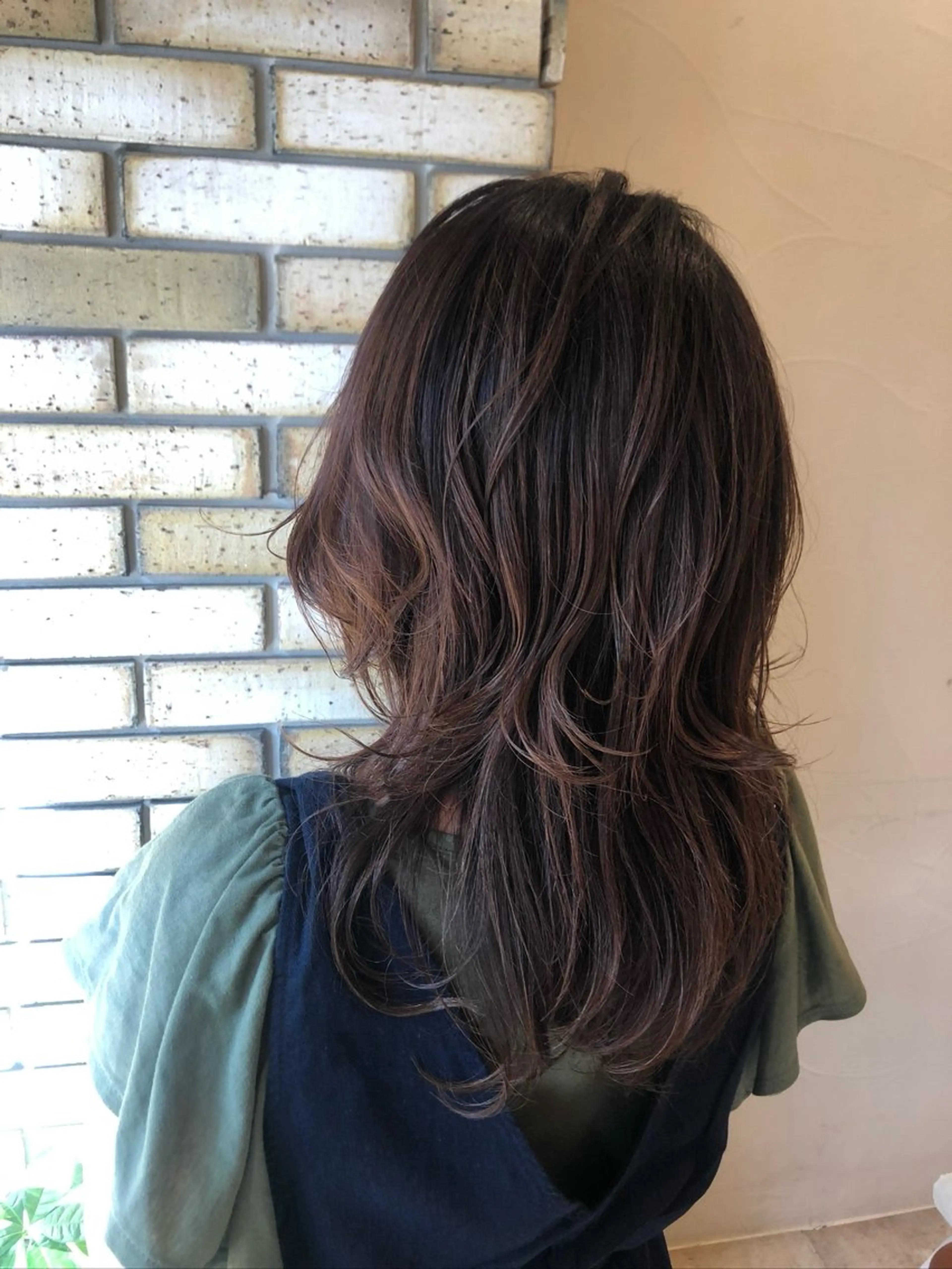 ロング カラー ブラウンカラー 透明感カラー ハイレイヤー レイヤーカット カット ヘアカラー トリートメント TELA HAIR南流山店所属・TELA HAIR Annaのヘアスタイル