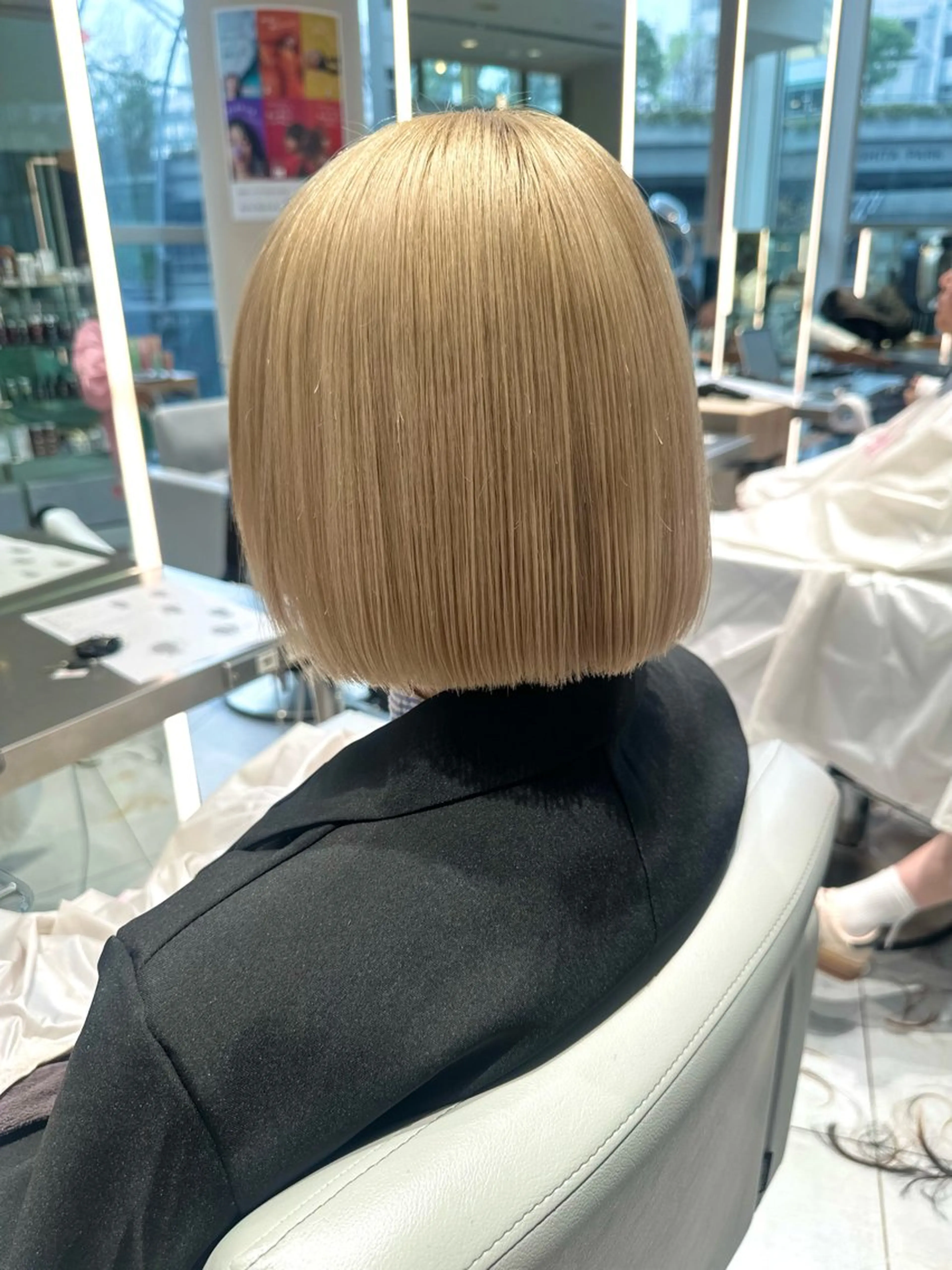 ショート レイヤー/ハイトーン ✂︎ゆーぴ✂︎のヘアスタイル