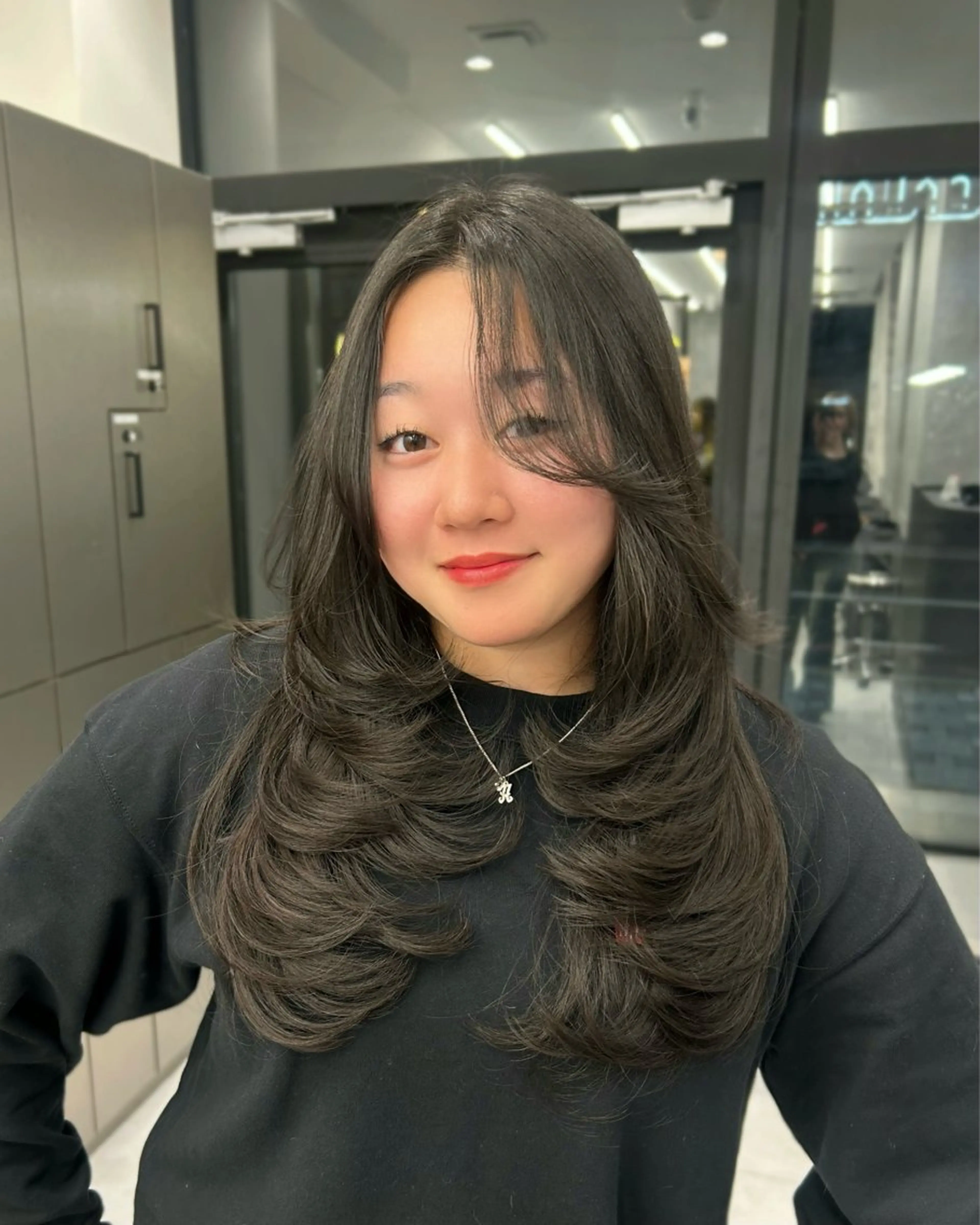 ロング レイヤーカット 大人レイヤー/艶髪 🇺🇸TOMONAのヘアスタイル
