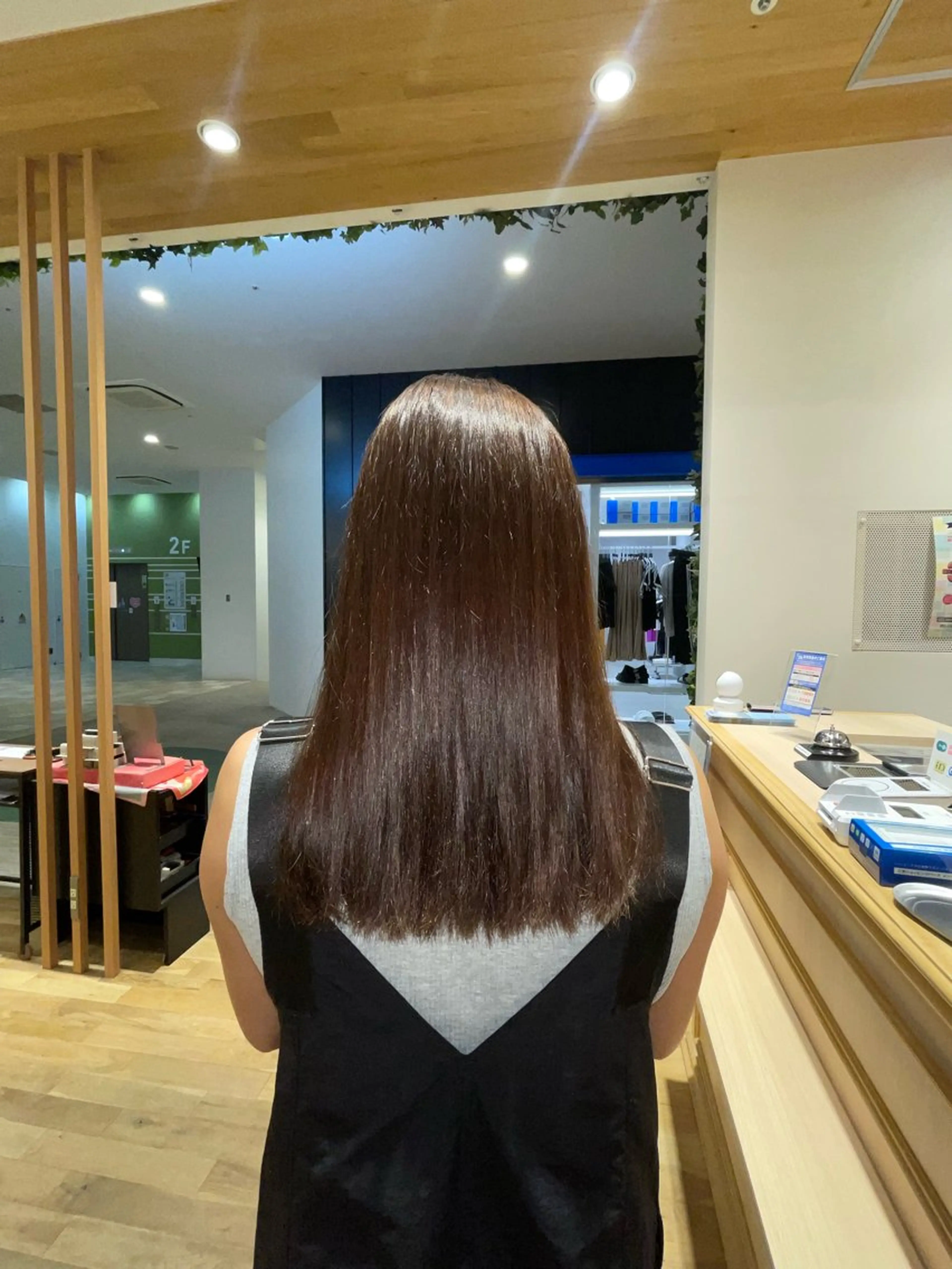 セミロング 髪質改善 酸性ストレート 縮毛矯正 トリートメント OASIS AVEDA 立川所属・ボブ/ショート/ ゆづきのヘアスタイル