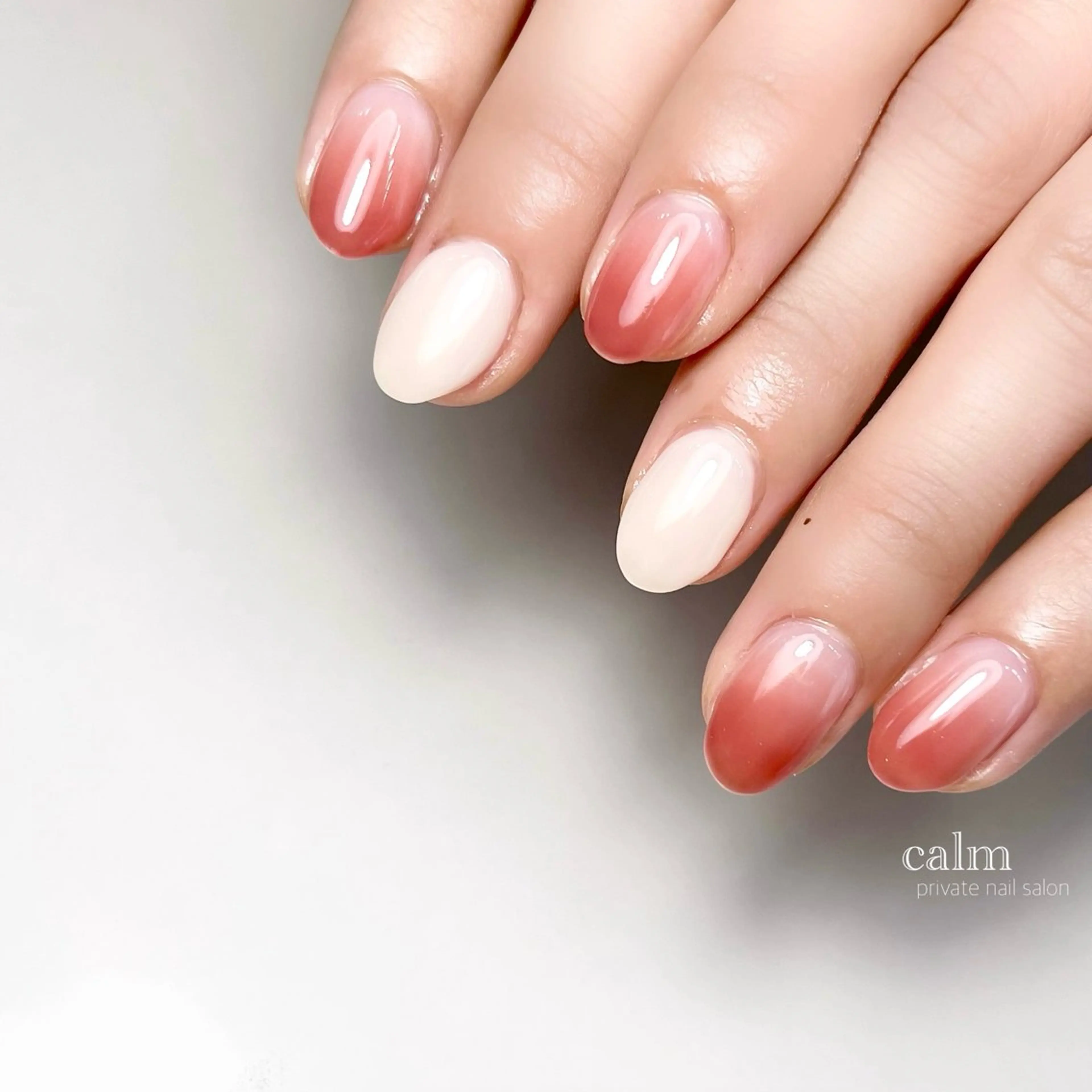 ネイル ハンドネイル calm 〔ｶｰﾑ〕のネイルデザイン