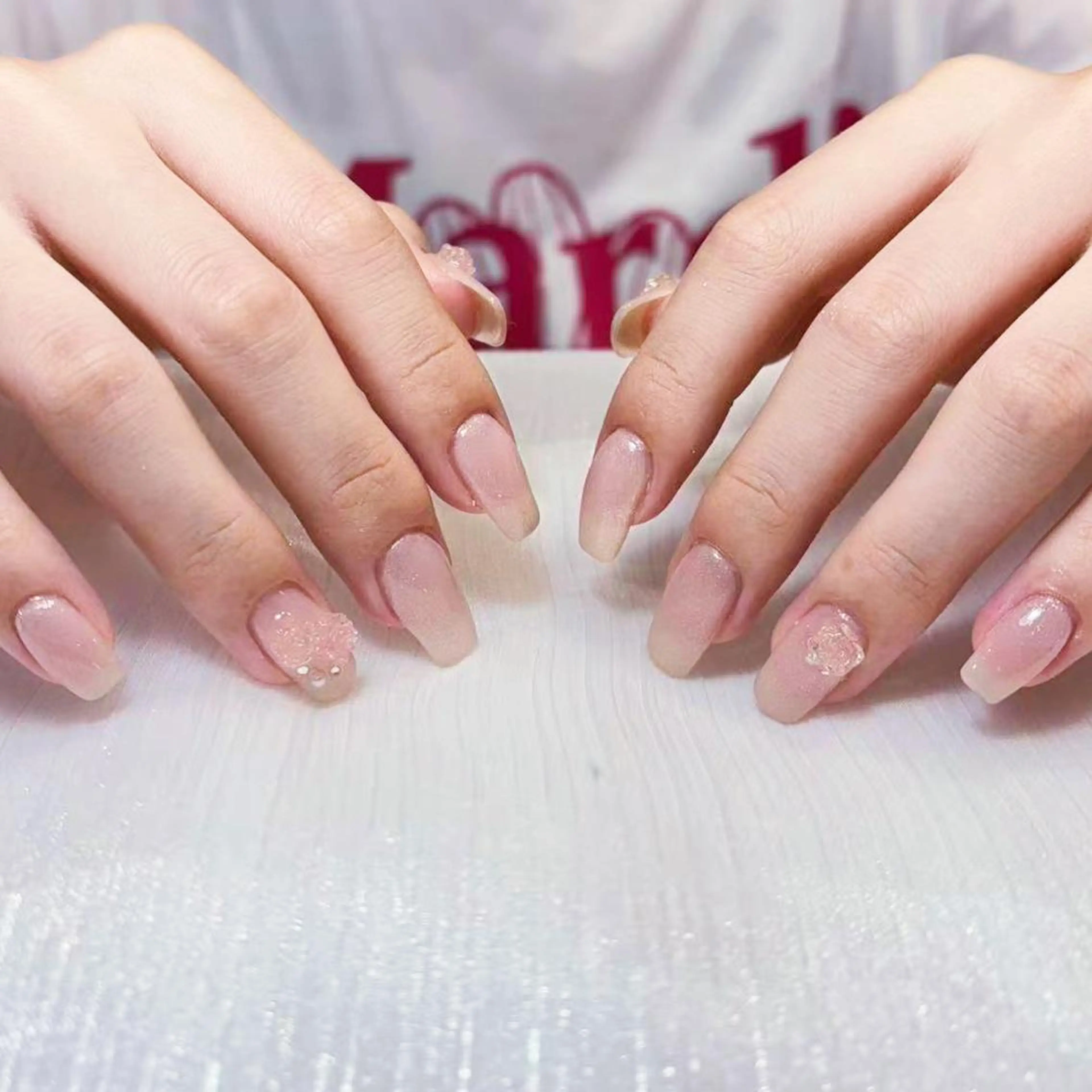 ネイル アートネイル オーロラネイル ガーリー キラキラネイル マグネットネイル ハンドネイル MIKA ✨のネイルデザイン