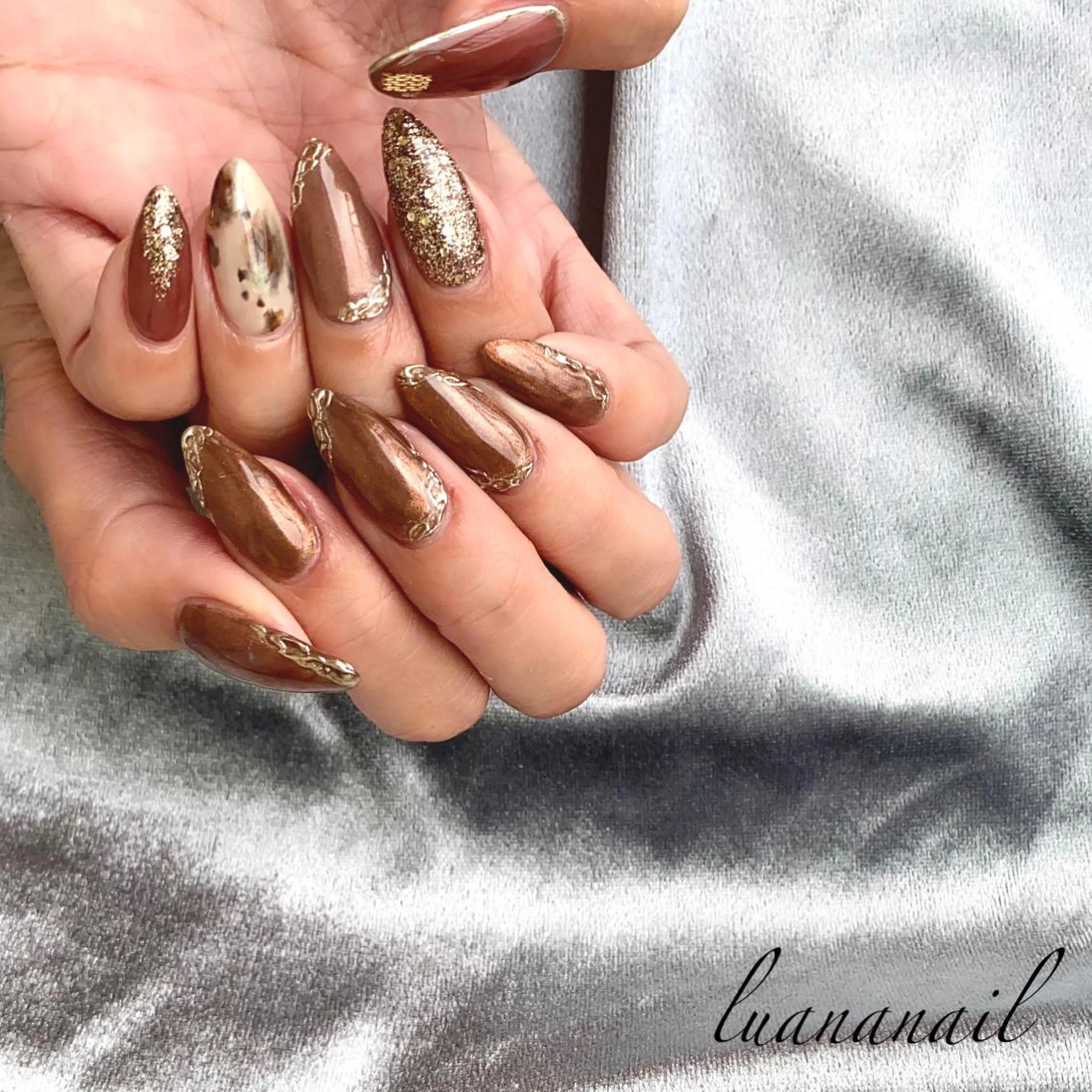 ネイル アニマル柄 ミラーネイル ハンドネイル luana nailのネイルデザイン