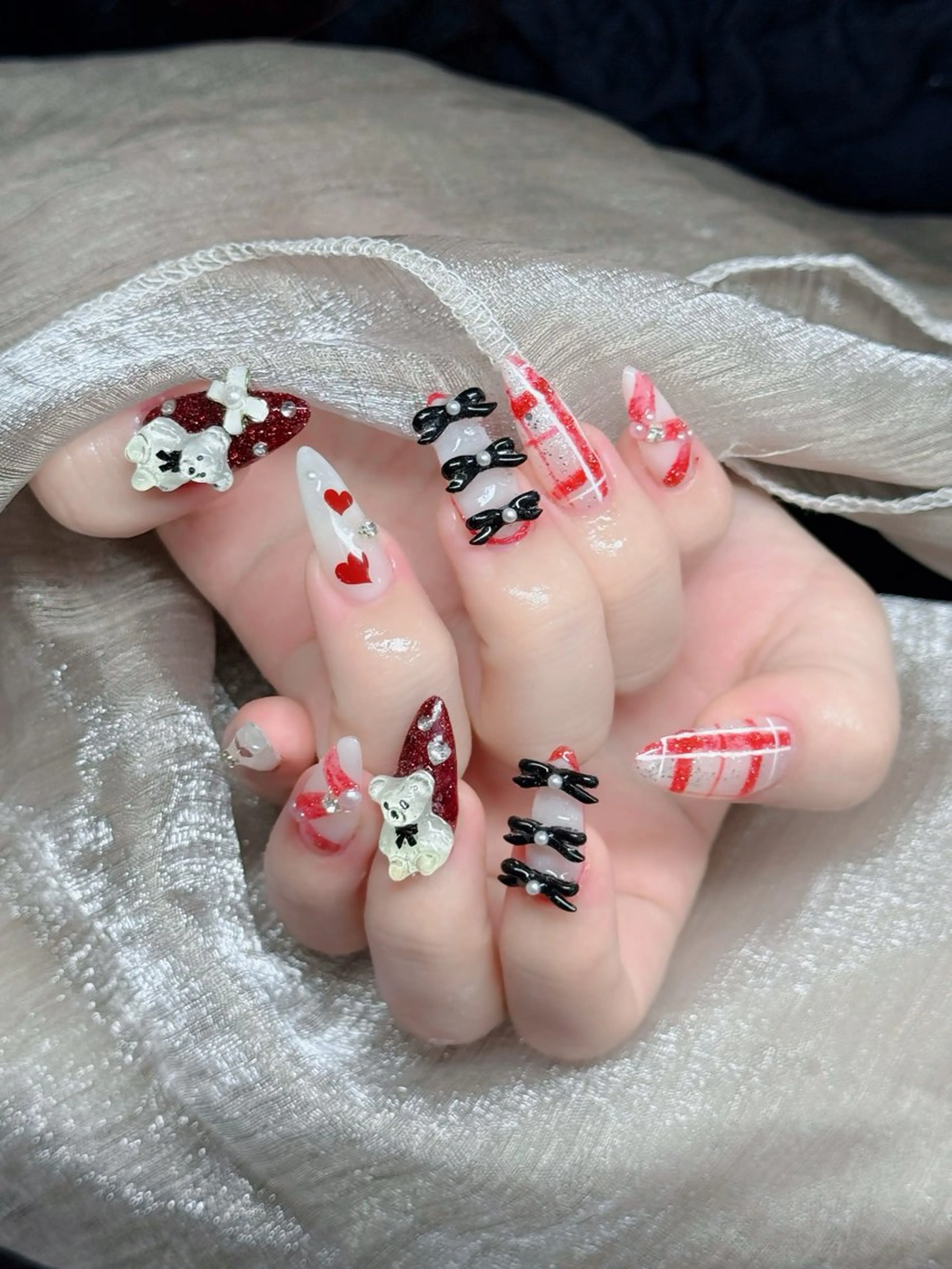 ネイル フットネイル フレンチネイル グラデーション 韓国ネイル ロングネイル ハンドネイル Hani Nail Salonのネイルデザイン