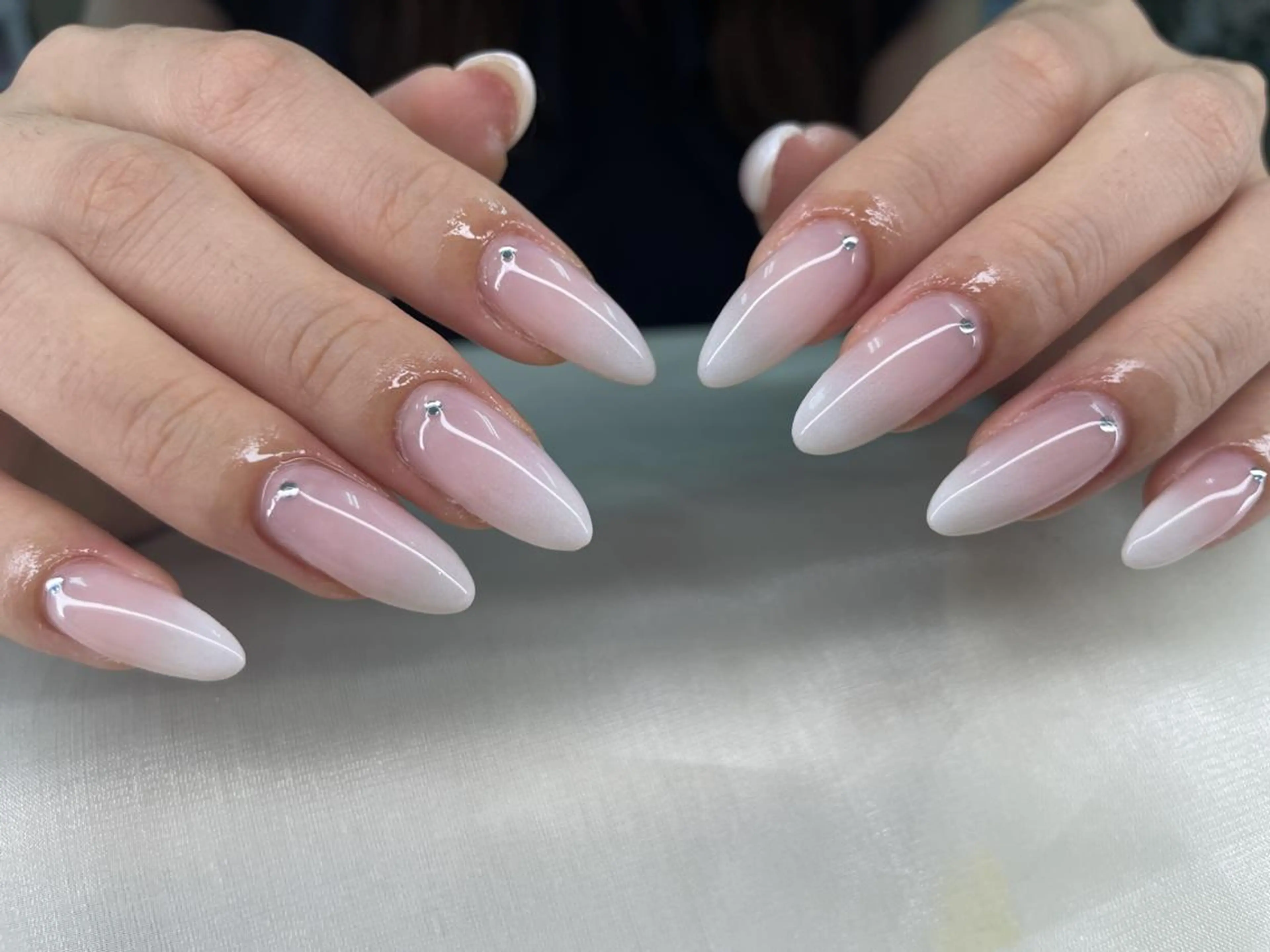 ネイル ストーンネイル ハンドネイル ココナッツ 研修2のネイルデザイン