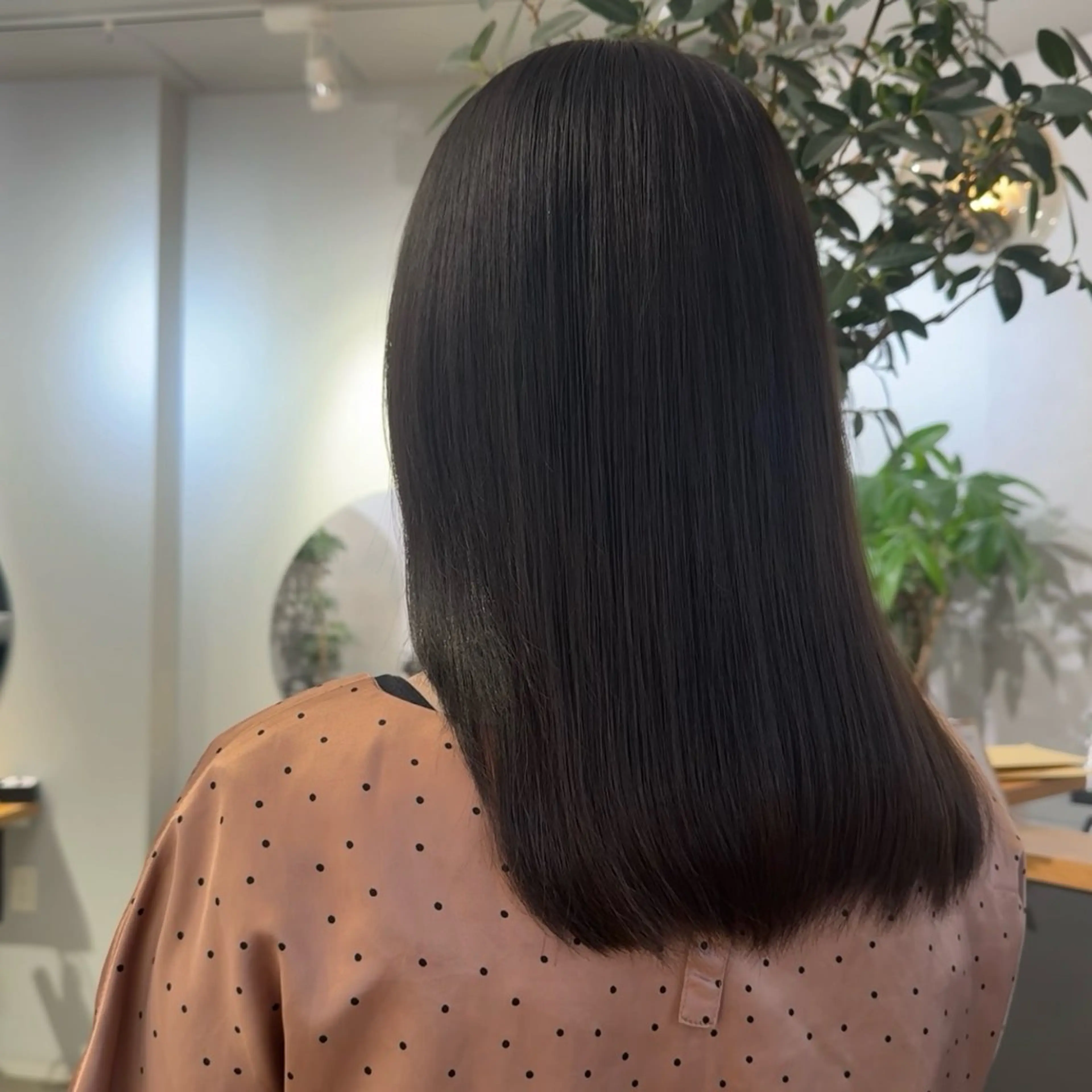 セミロング カラー ヘアカラー 吉田 葉音のヘアスタイル