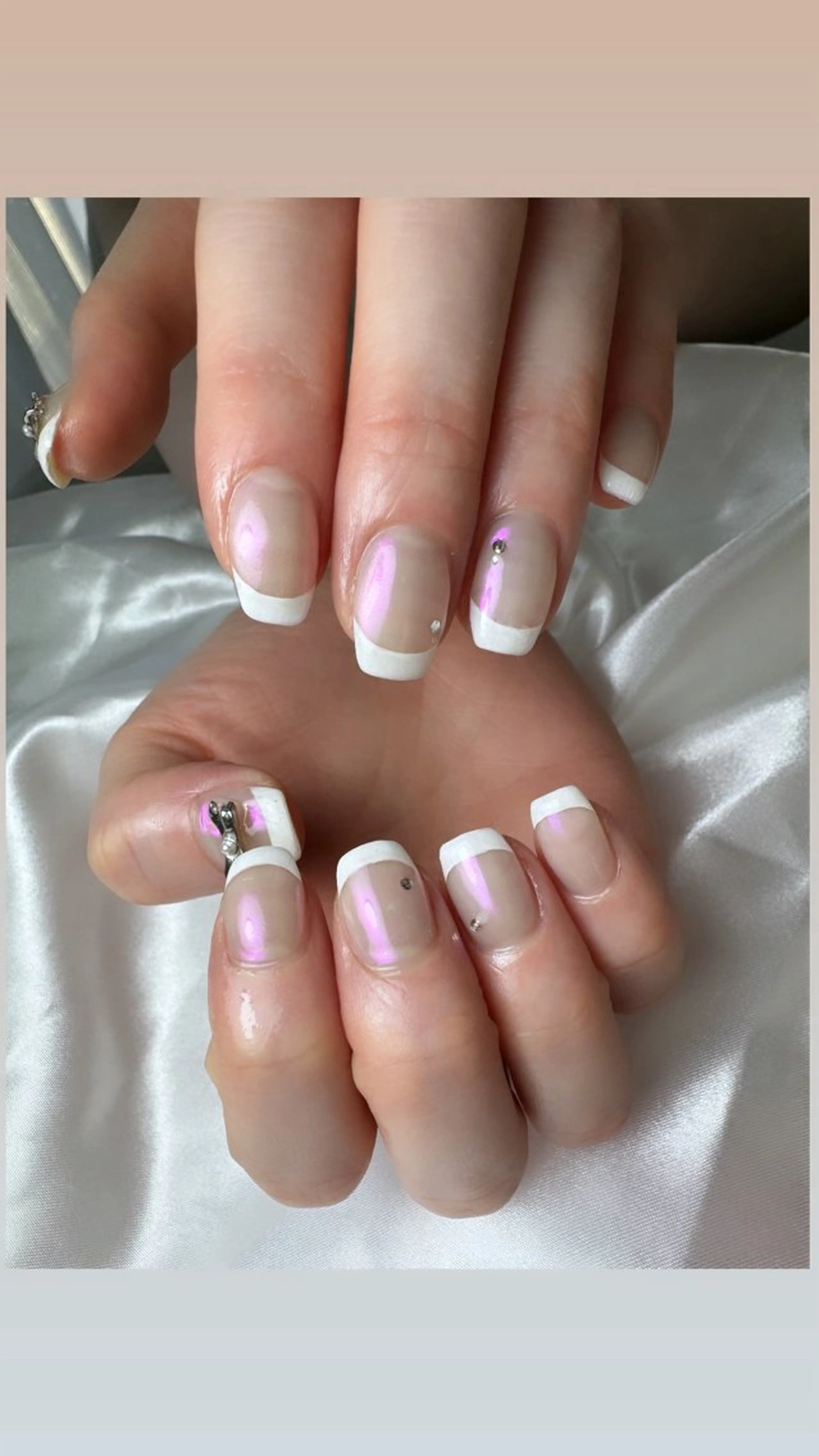 ネイル フレンチネイル ジェルネイル 氷ネイル・うるうるネイル 持ち込み オフィスネイル ハンドネイル flowers nailのネイルデザイン