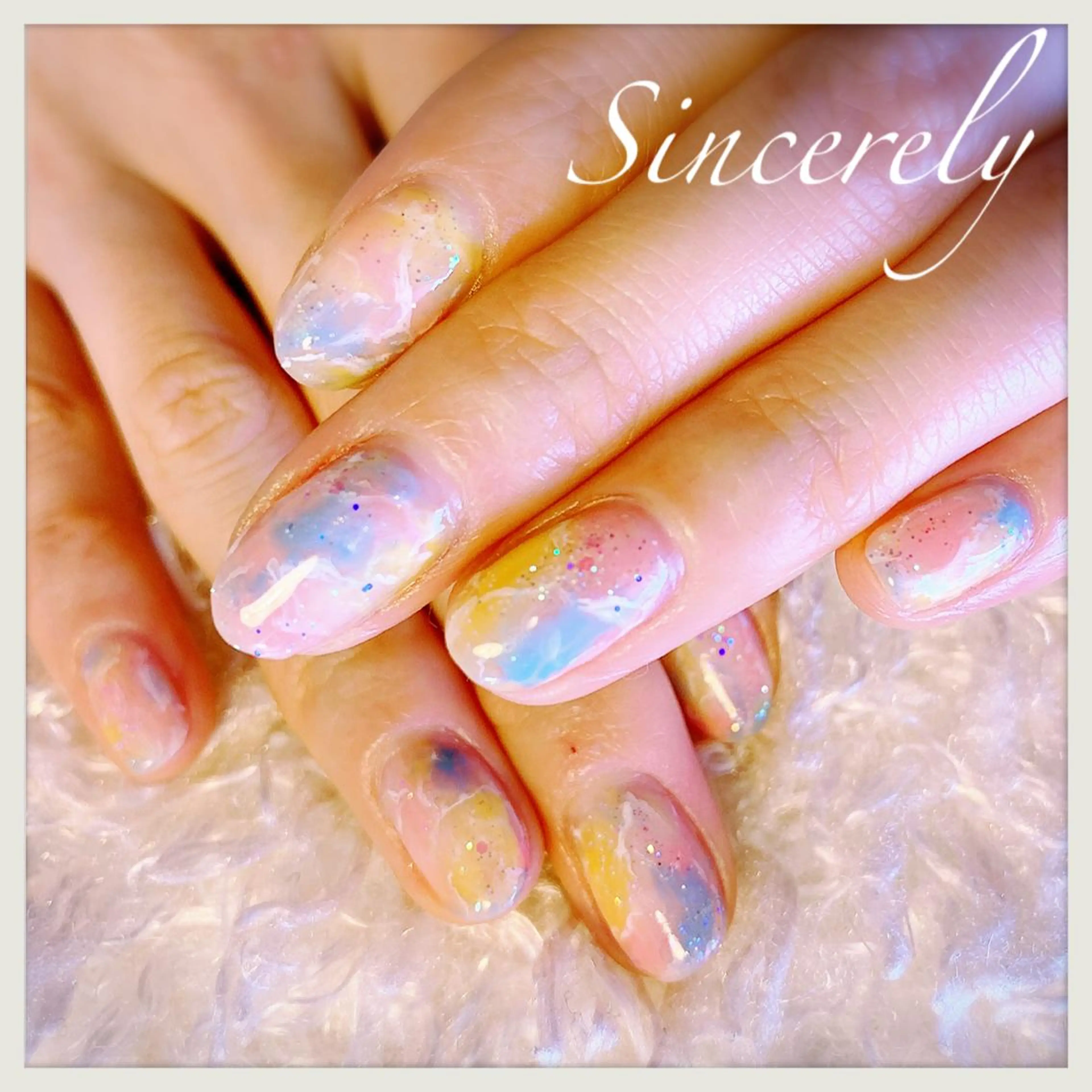 ショート Sincerely ☺︎のネイルデザイン