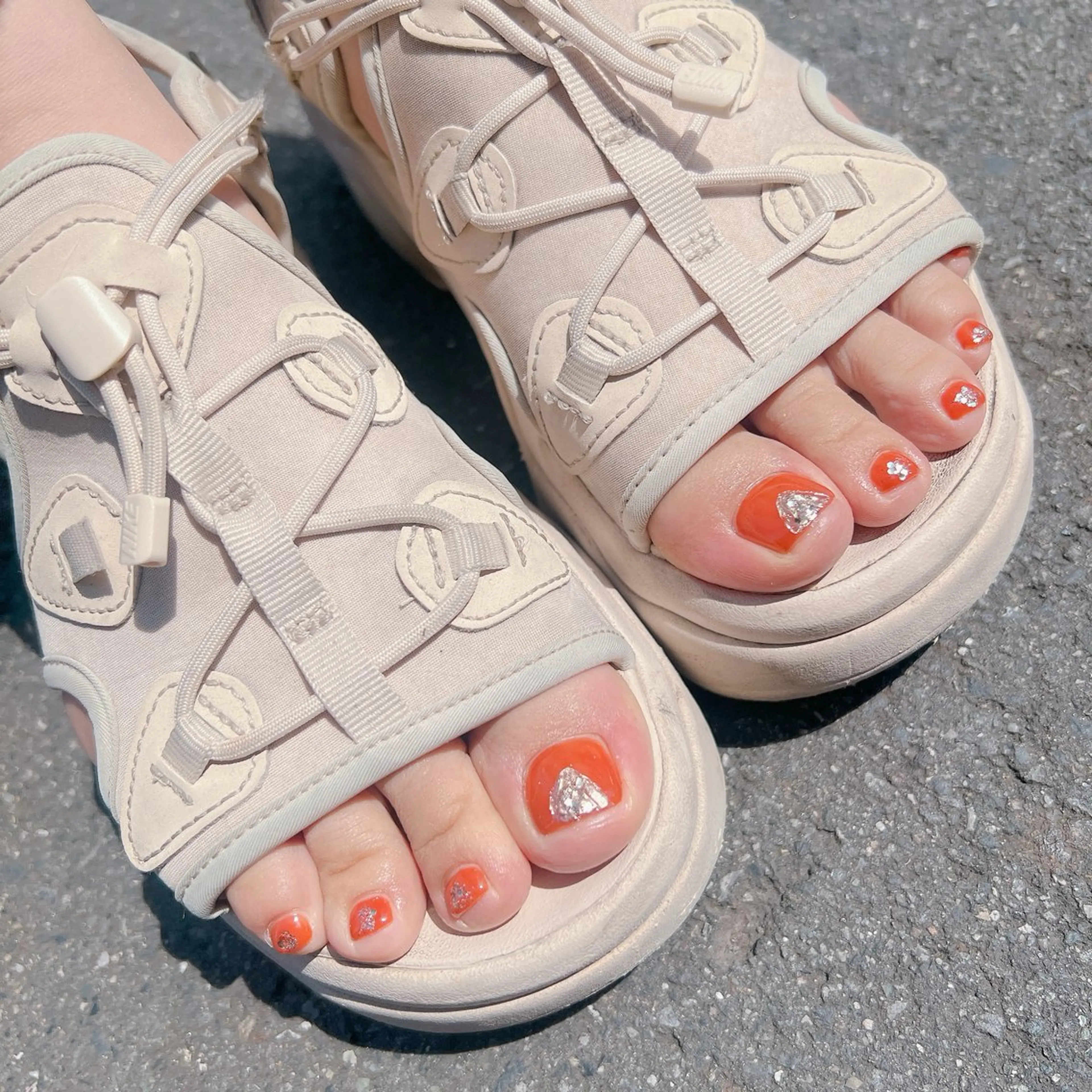 ネイル フットネイル Emi lyのネイルデザイン
