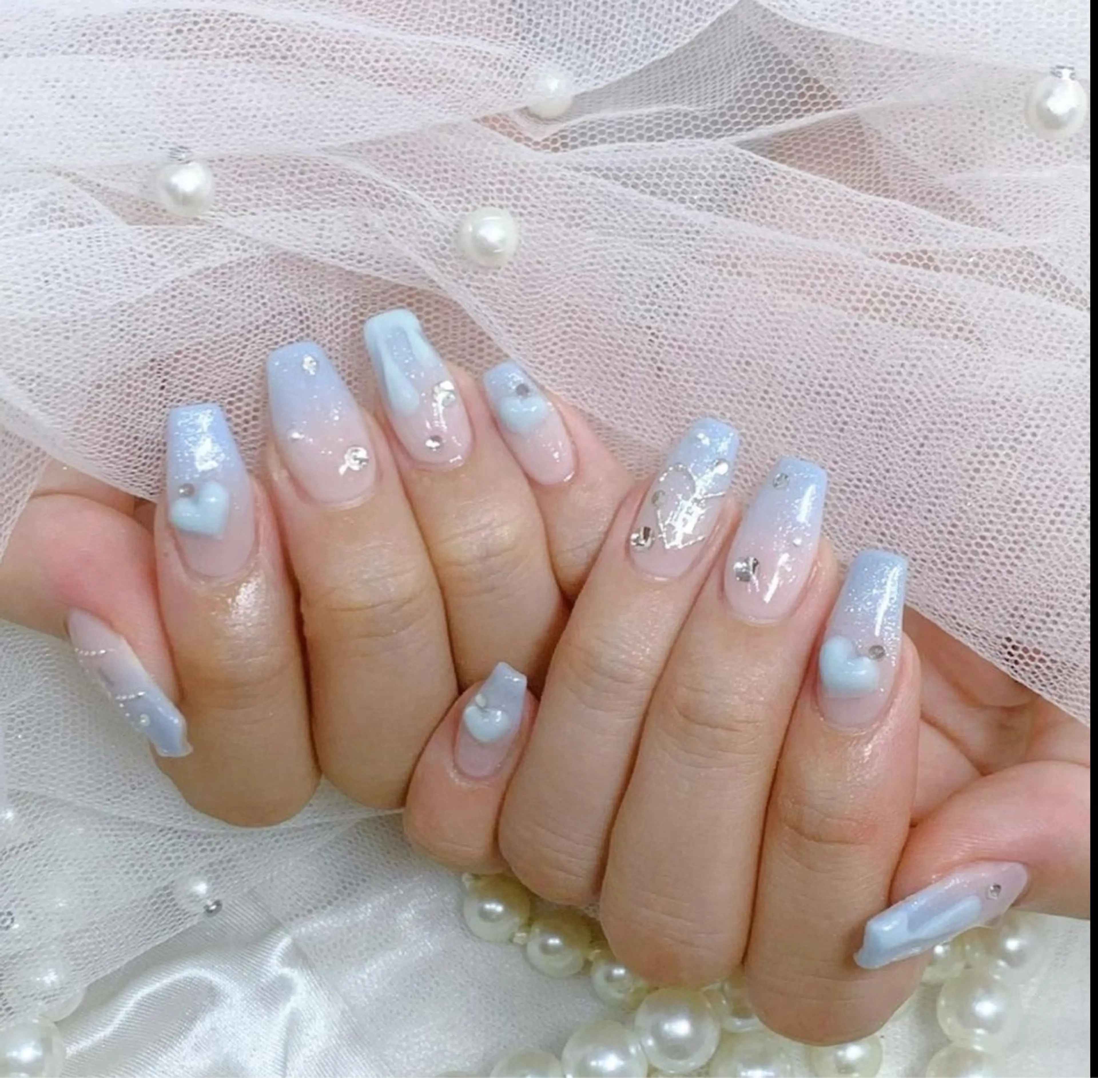 ネイル フレンチネイル キラキラネイル マグネットネイル ミラーネイル ニュアンスネイル ハンドネイル Lyn TA Nailのネイルデザイン