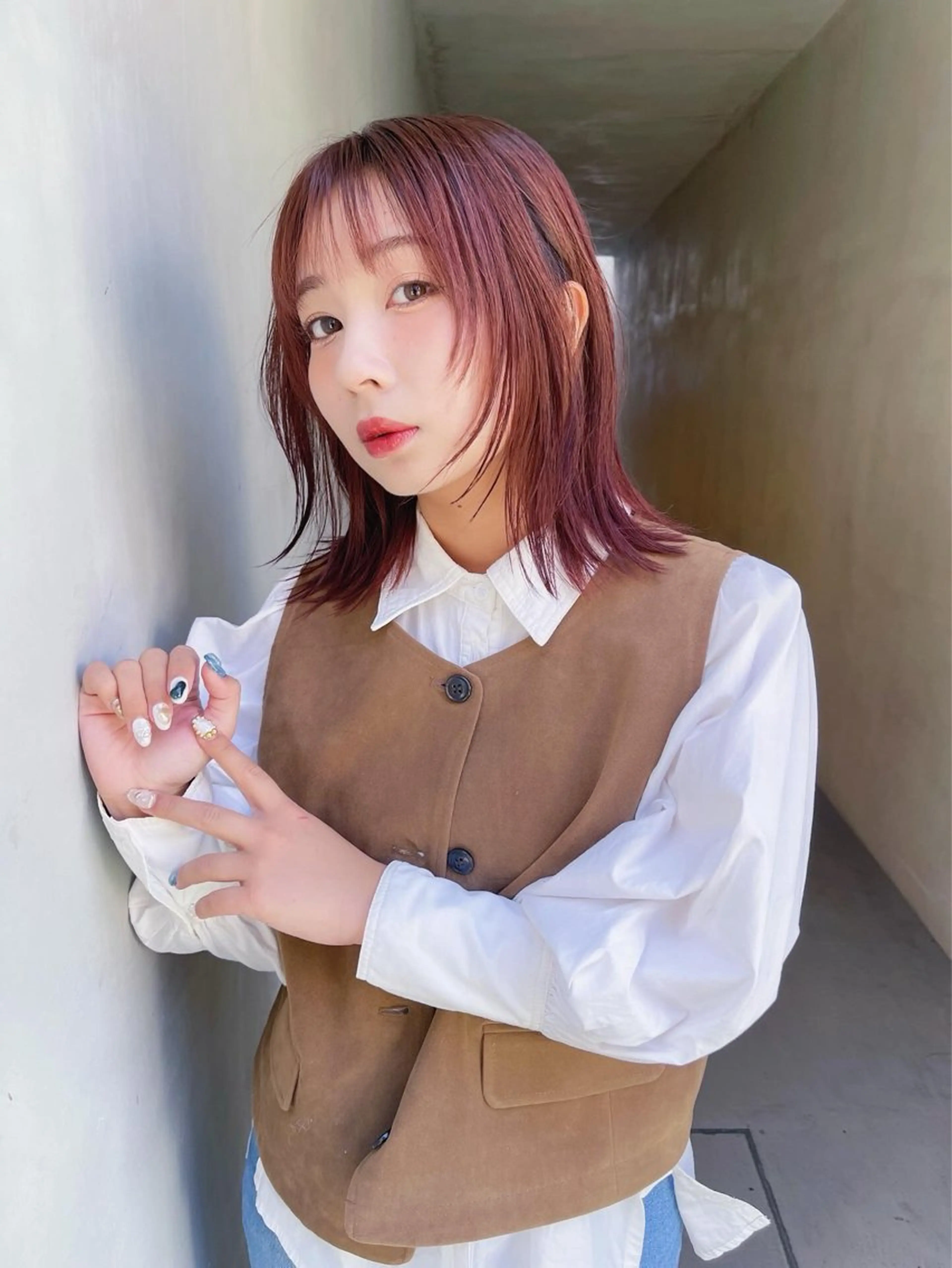 ミディアム カラー ブリーチ ダブルカラー ブリーチなしカラー 顔まわりレイヤー レイヤーカット カット ヘアカラー トリートメント AiM 大名のヘアスタイル