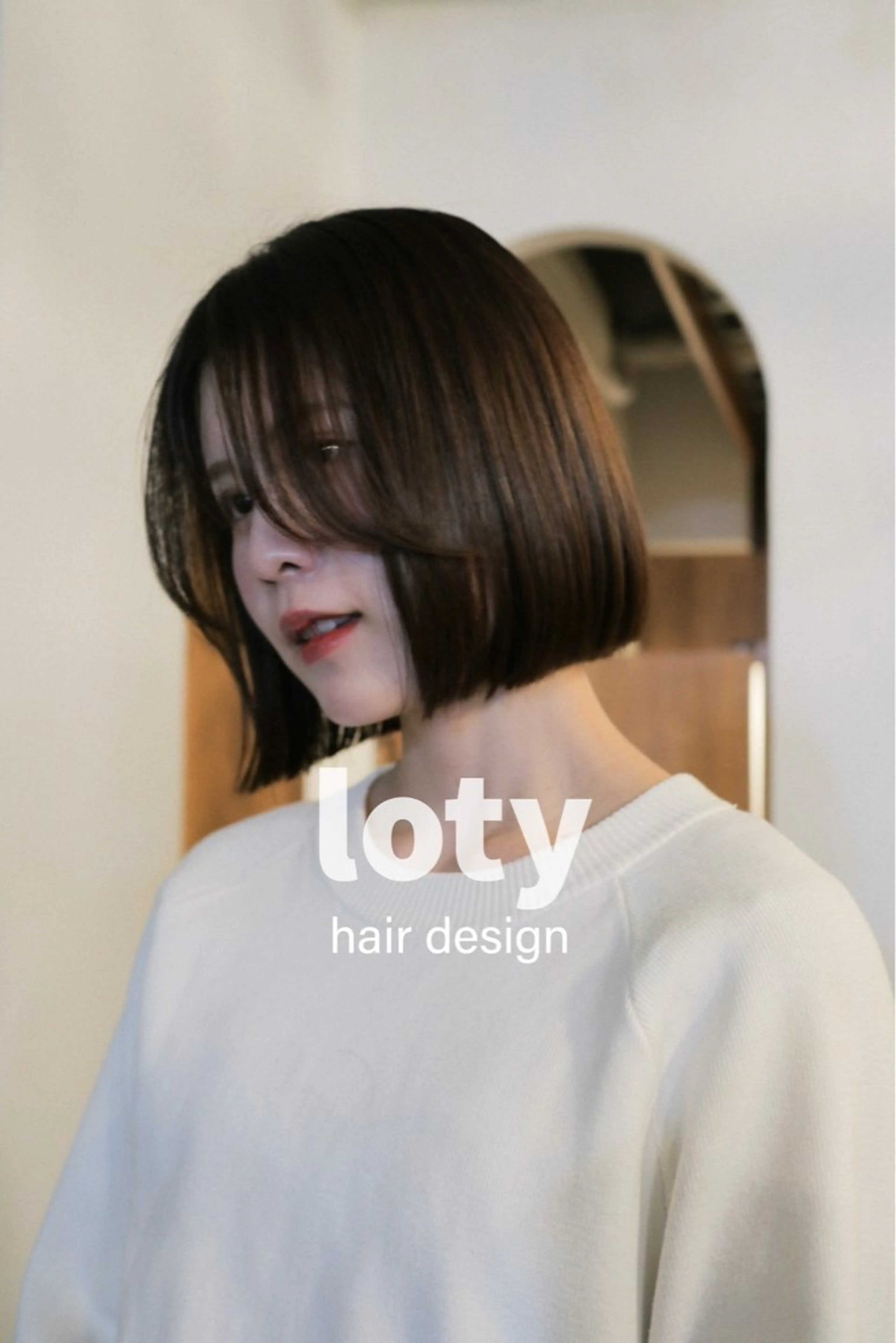 ショート ウシロダ メグミのヘアスタイル