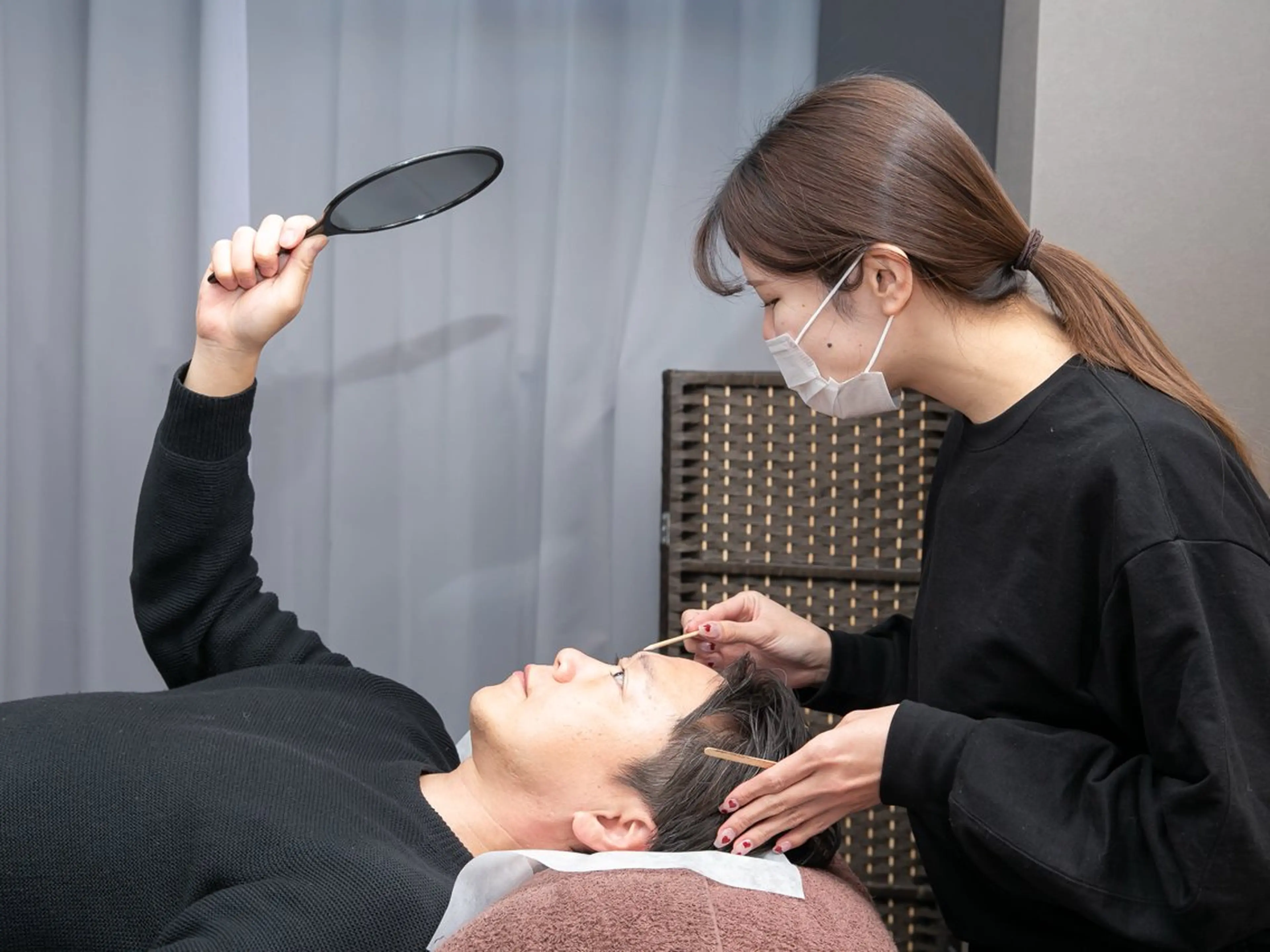 【初回限定】メンズモテ眉スタイリング+鼻毛セット(眉毛wax+カット+間引き＋鼻毛wax)※カウンセリング含むの写真