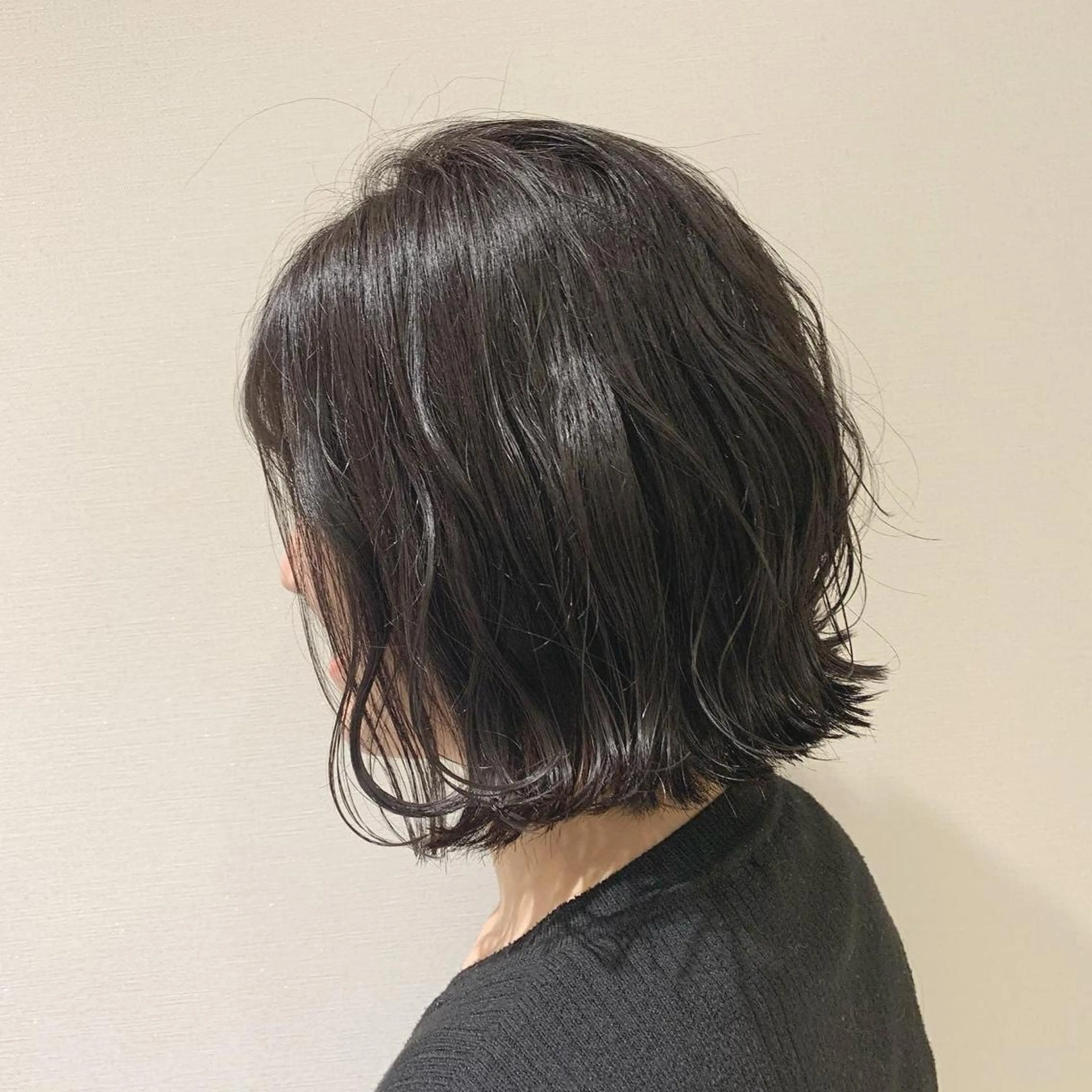 ミディアム カット 井上 美春のヘアスタイル