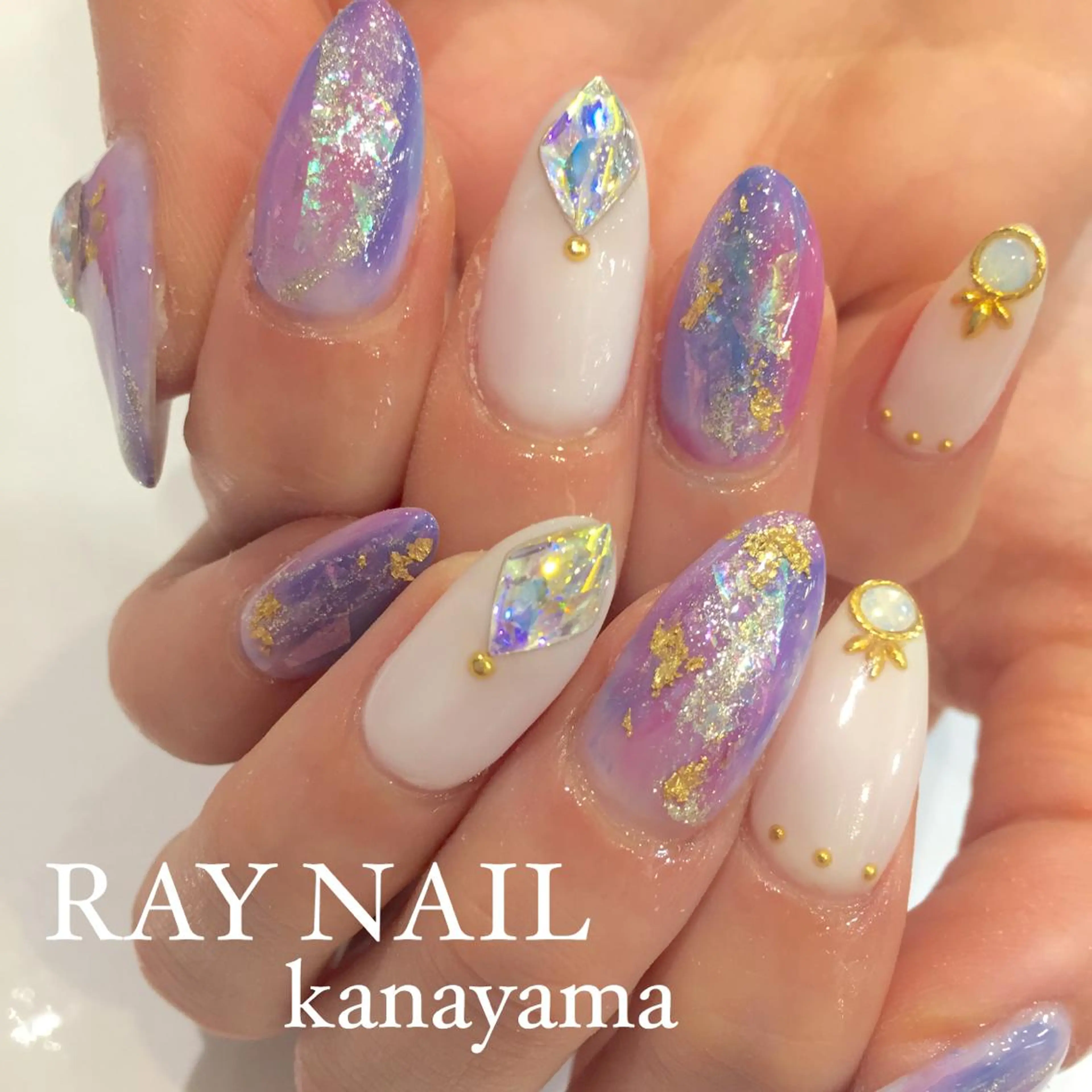 ネイル キラキラネイル Arowa 伊田のネイルデザイン
