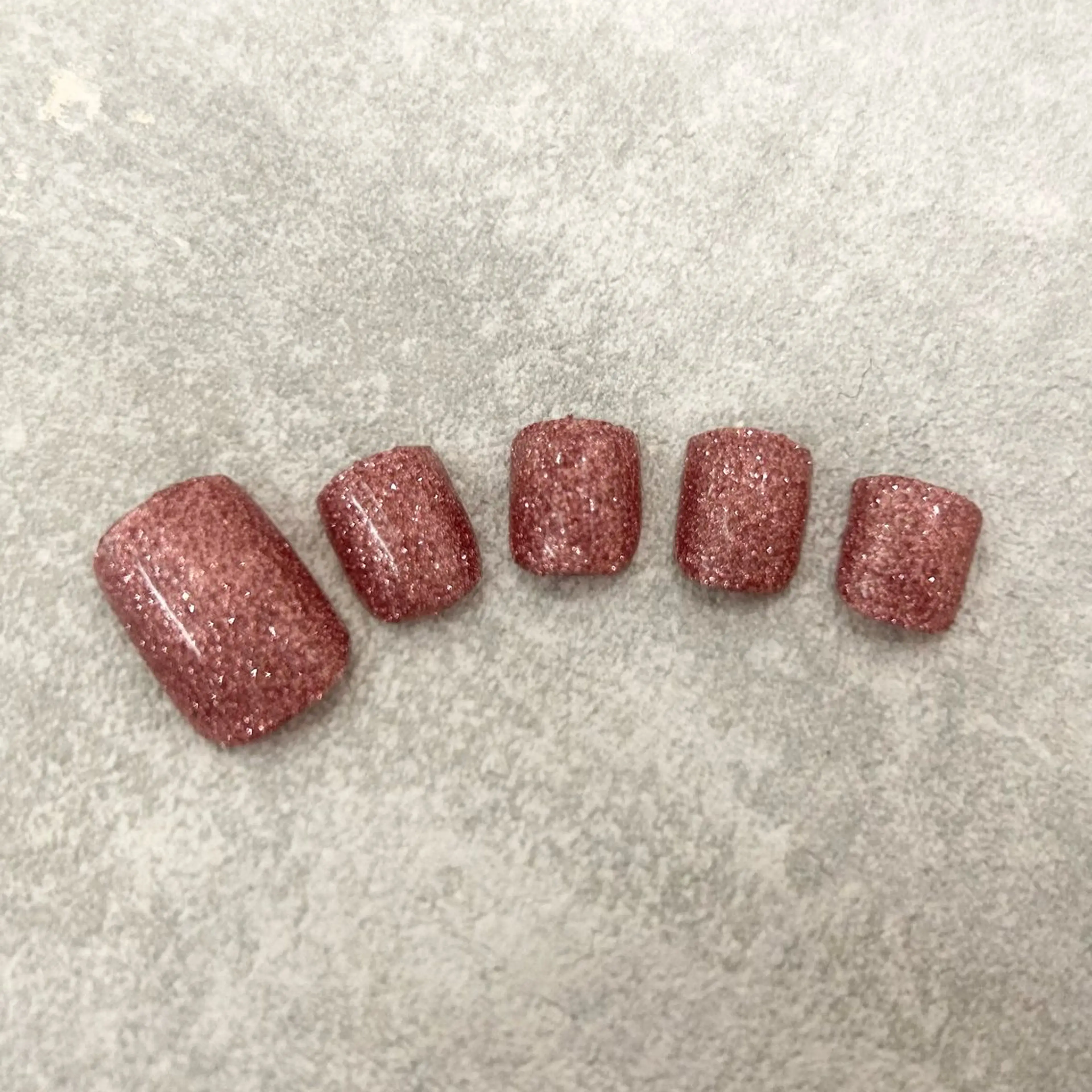 ネイル フットネイル ラメ(グリッター) ピンク tricia 銀座店所属・tricia銀座店 木村のネイルデザイン