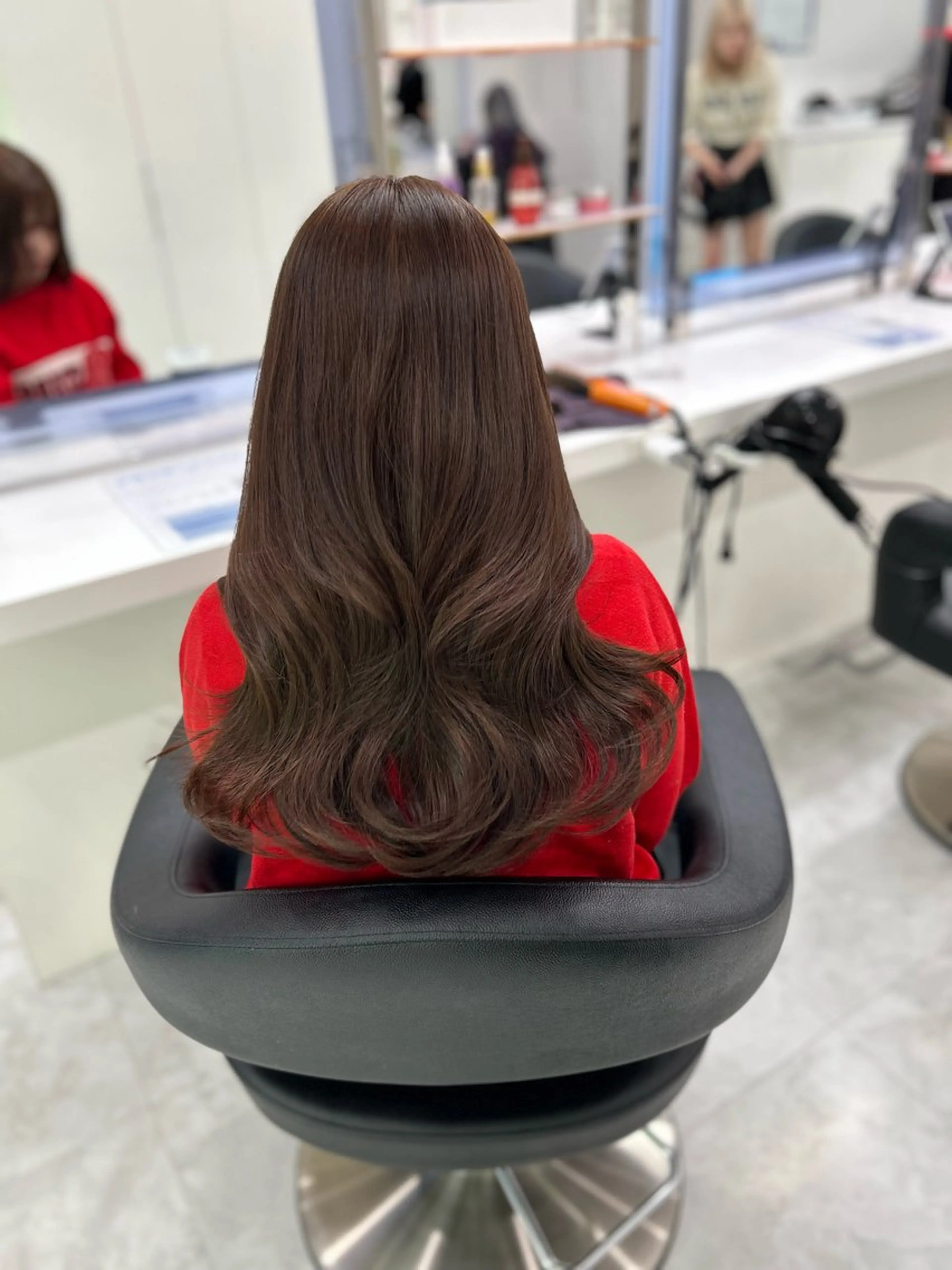 ロング カラー ヘアカラー トリートメント ヘッドスパ ヘアセット 💖透け感ベージュ KOTA💖のヘアスタイル