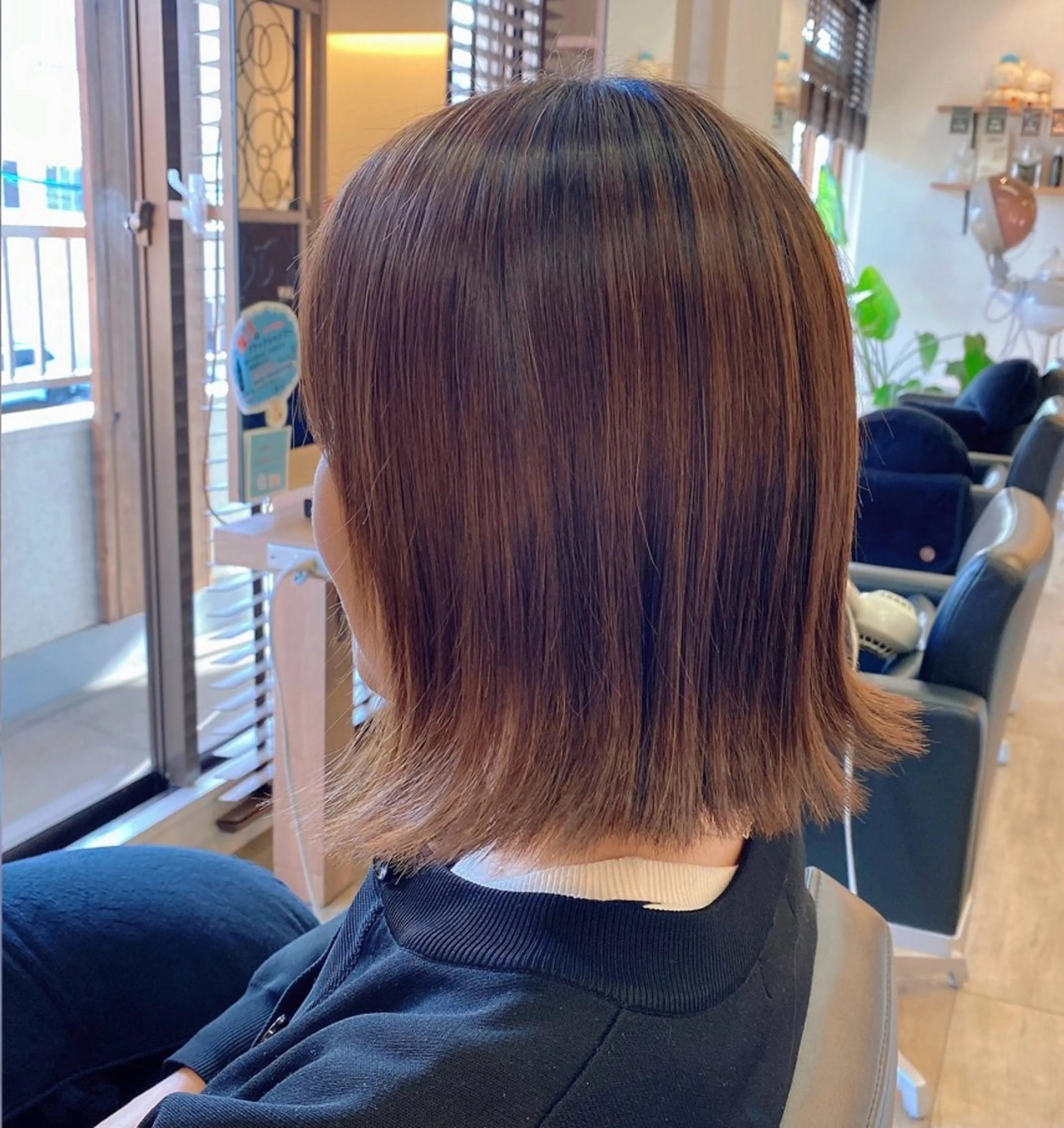 ミディアム ボブ 小顔カット アミーベル🧸🧡 井口店✂️しおりのヘアスタイル