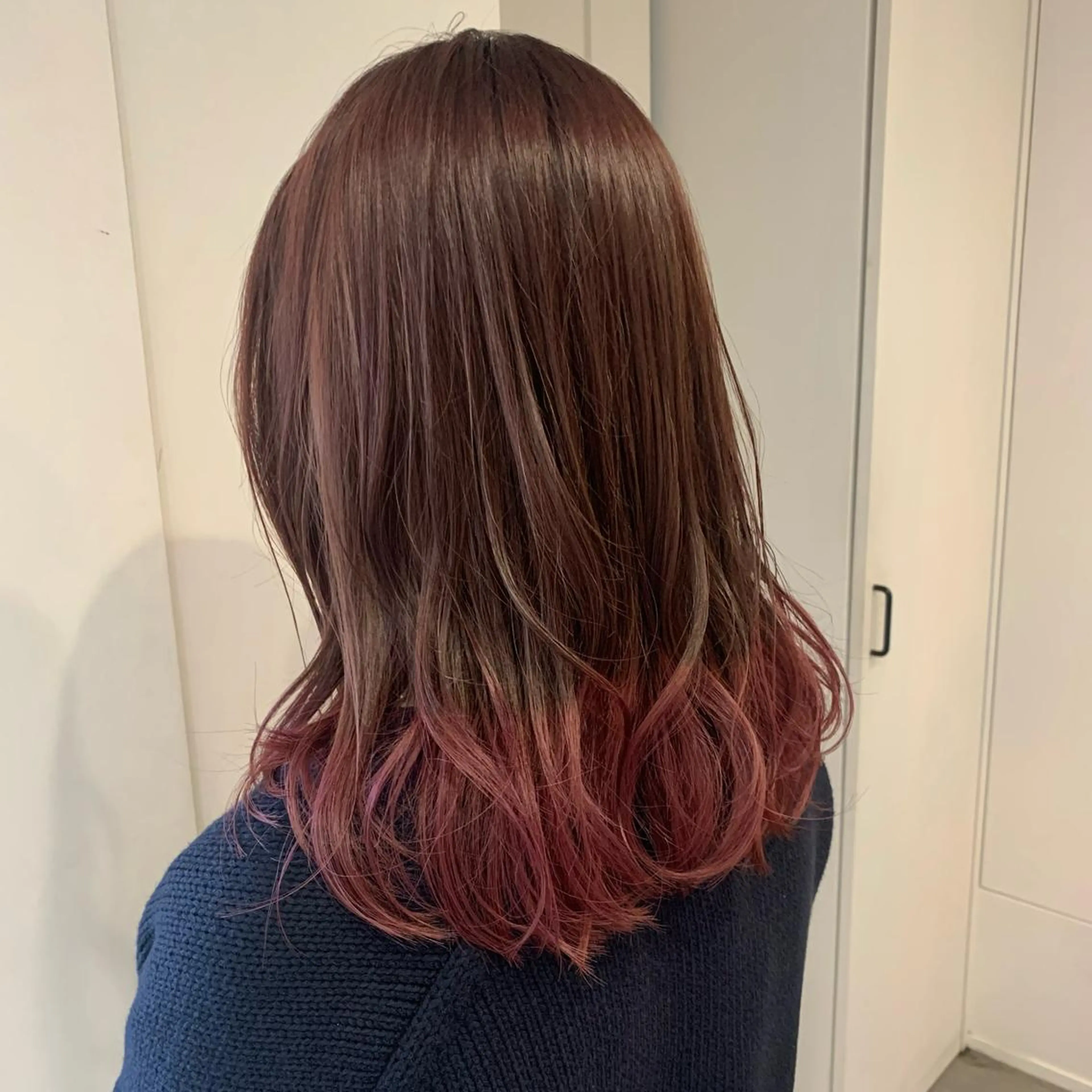 ミディアム カラー パーマ Reg.所属・岸田 耀平のヘアスタイル