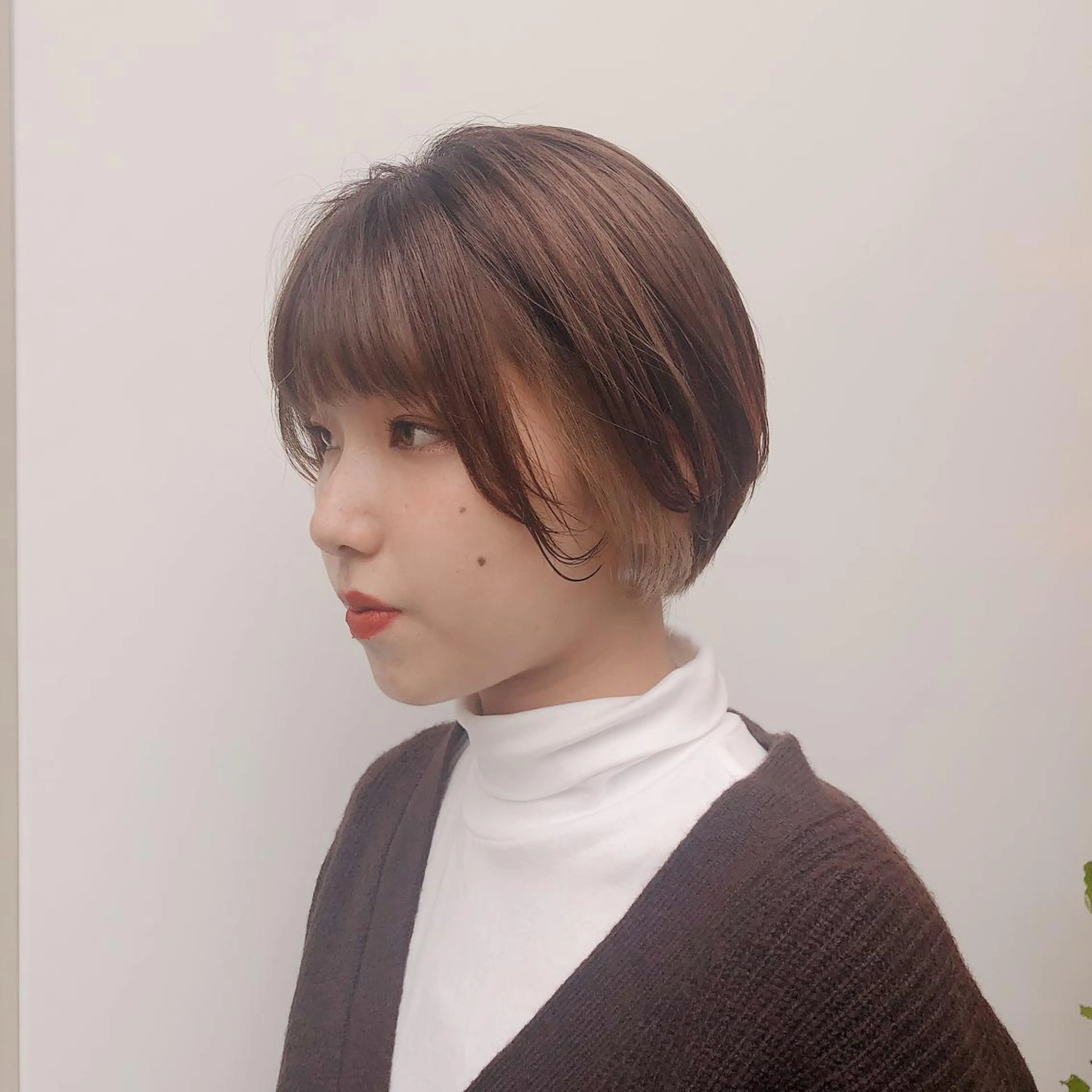 ショート カラー インナーカラー ショートヘア 古屋 花織のヘアスタイル