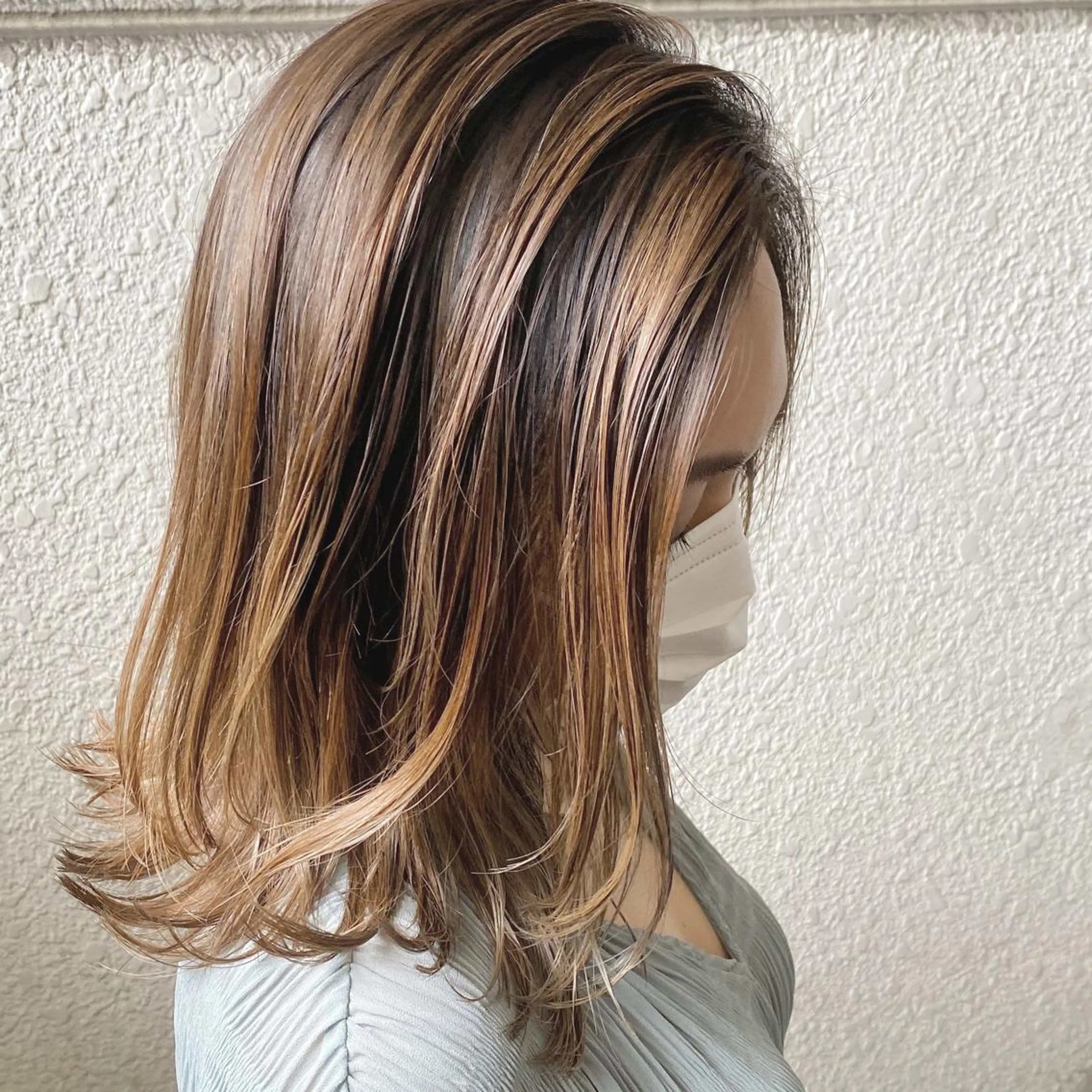 セミロング レイヤーカット カット ヘアカラー トリートメント AUBE HAIRazul吉祥寺所属・髪質改善✨幹細胞✨ ウルツヤ🌈清水　祥のヘアスタイル