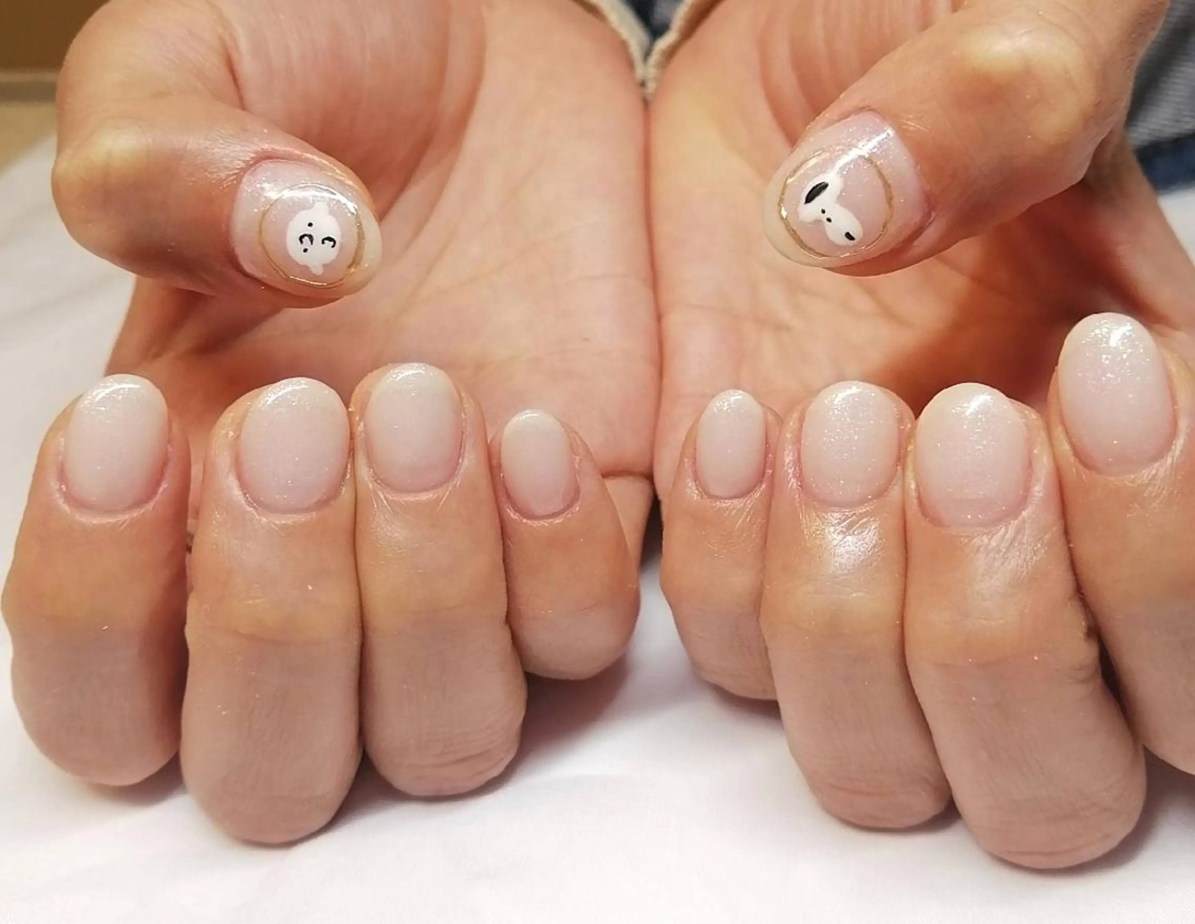 ネイル ブラウン I.プライベートネイルサロン所属・I.プライベート ネイルサロンの眉毛・アイブロウイメージ