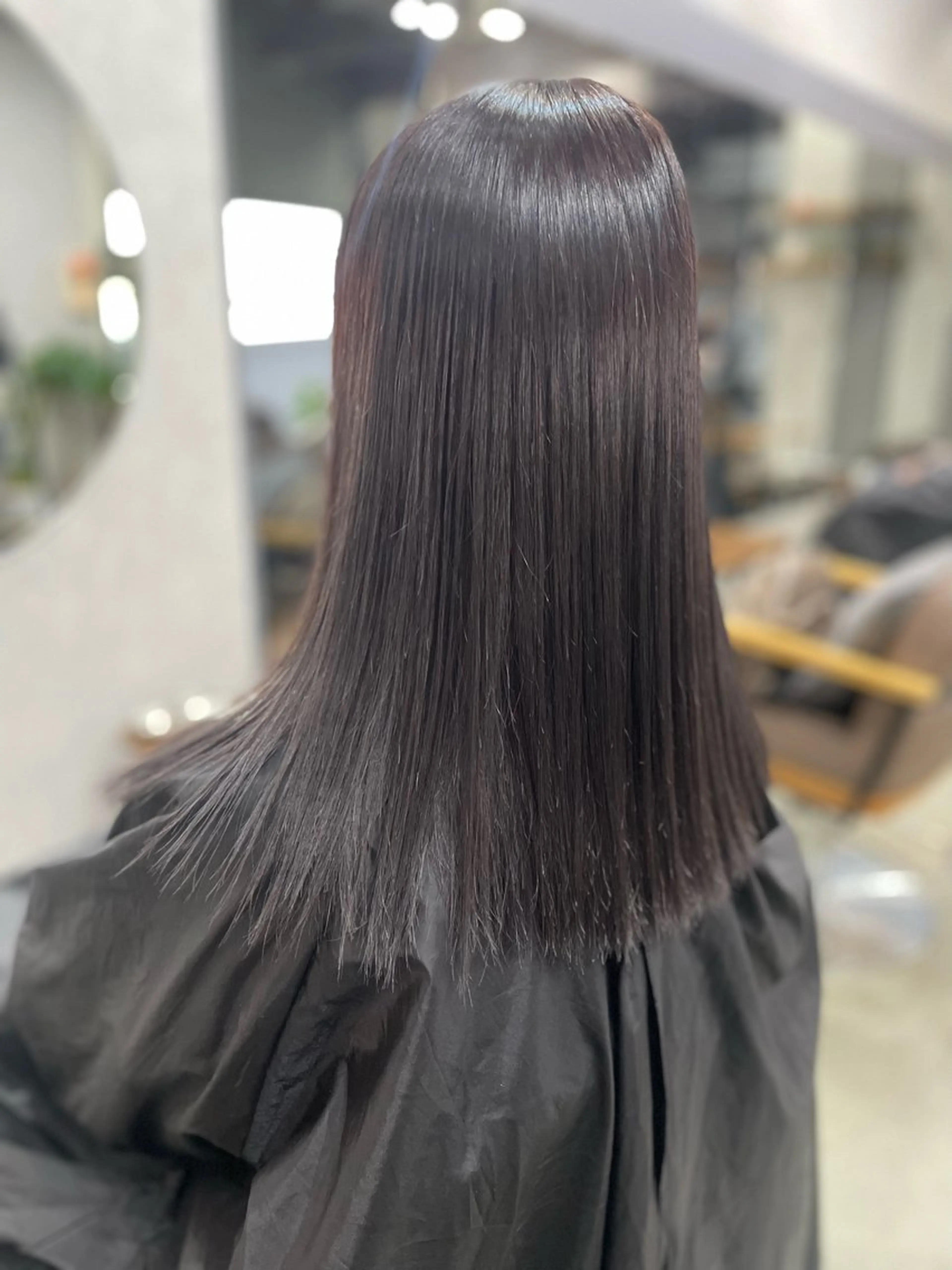 セミロング カラー グレージュ ラベンダーカラー ラベンダーグレージュ ラベンダーグレー AIRI layer cut hairのヘアスタイル