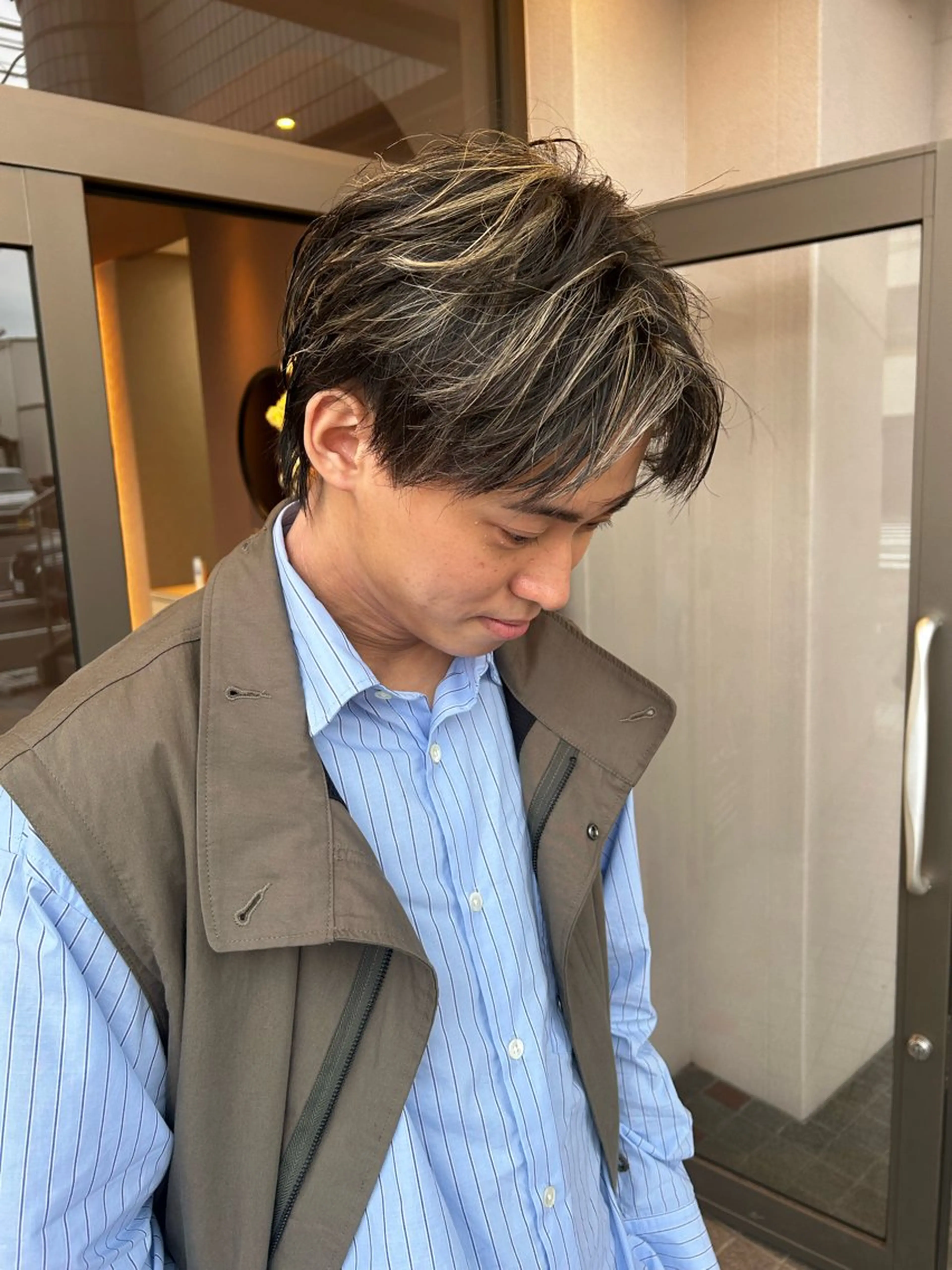 ショート ハイライト ヘアカラー Licol所属・髪質改善×ダブル カラー専門フリー予約のヘアスタイル