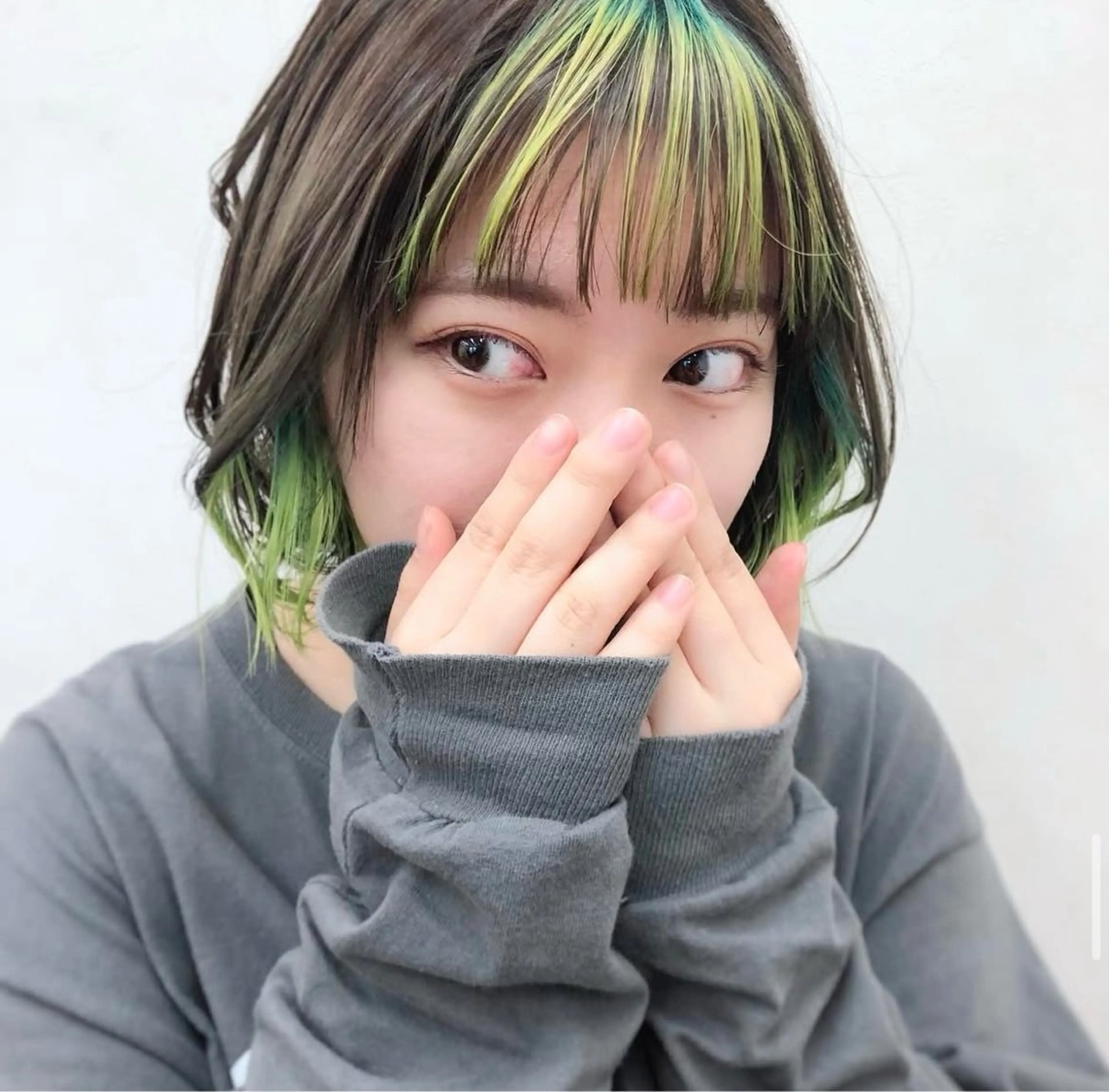 ショート ヘアカラー ナカジマ ナナのヘアスタイル