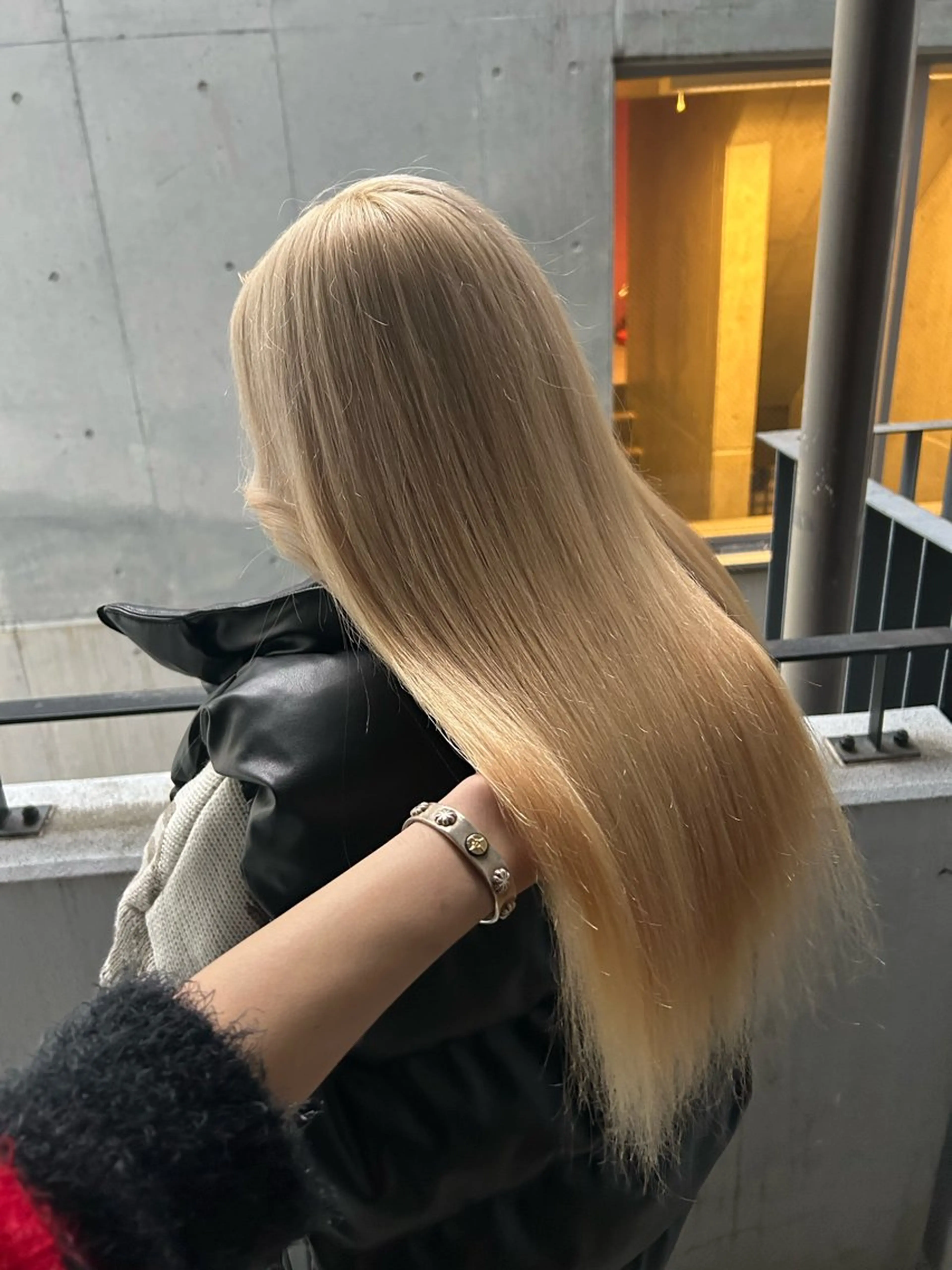 ロング カラー ヘアカラー エフェクトブリーチ／ レイヤーカット／翔のヘアスタイル