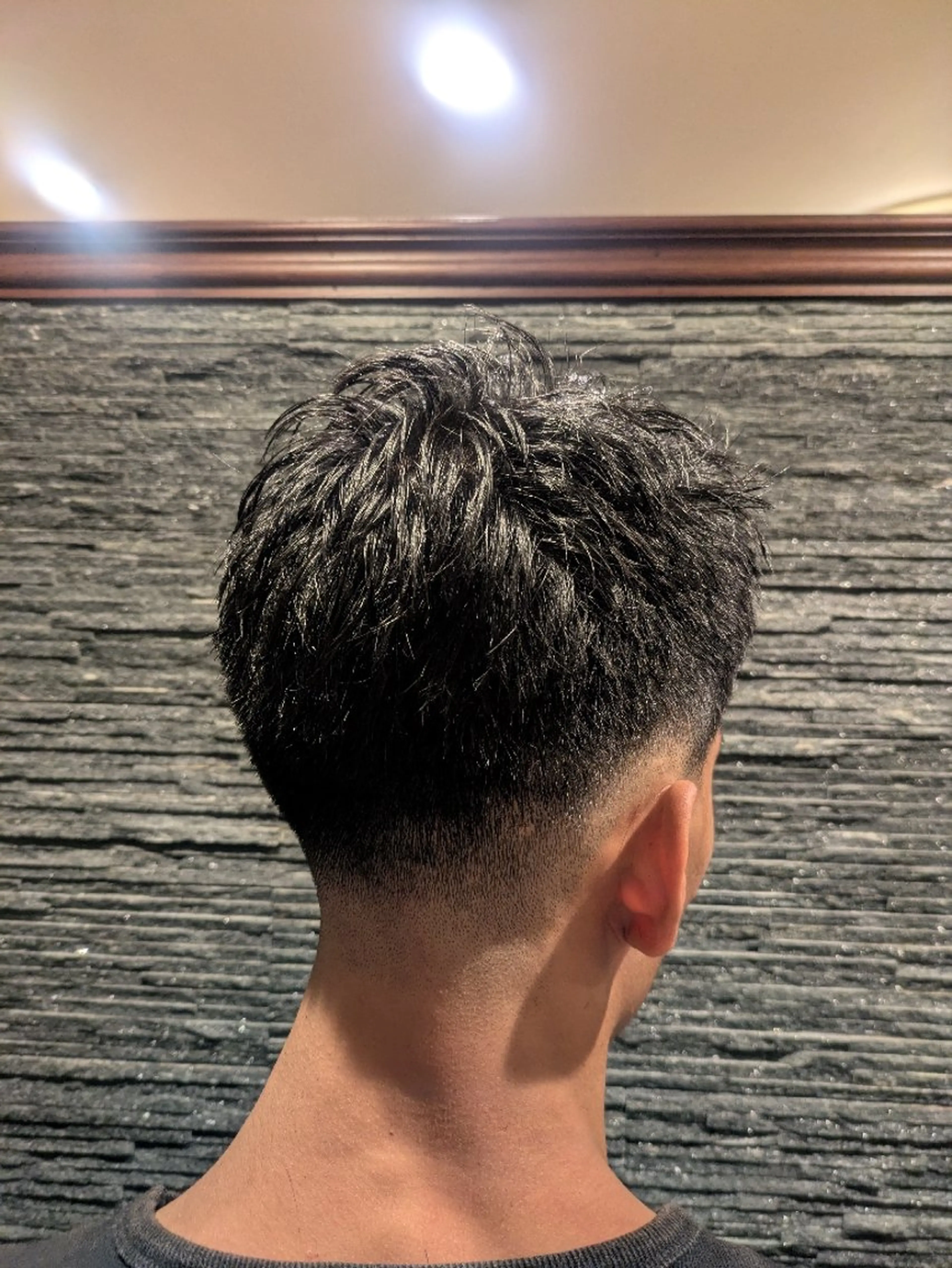 ショート 髙司 哲伸のヘアスタイル