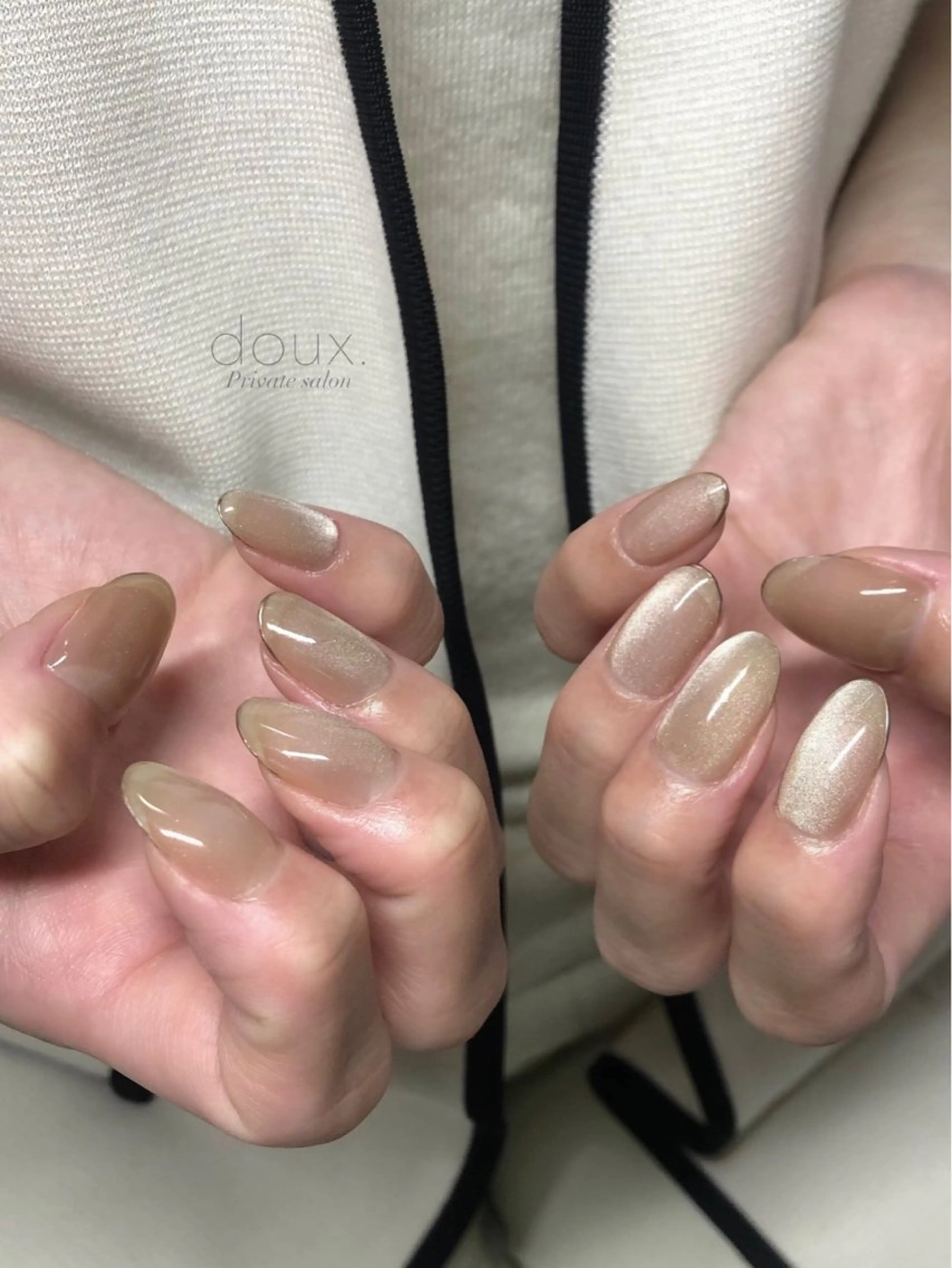 ネイル 桜ネイル フレンチネイル ゴールド 韓国ネイル マグネットネイル ハンドネイル doux. nailのネイルデザイン