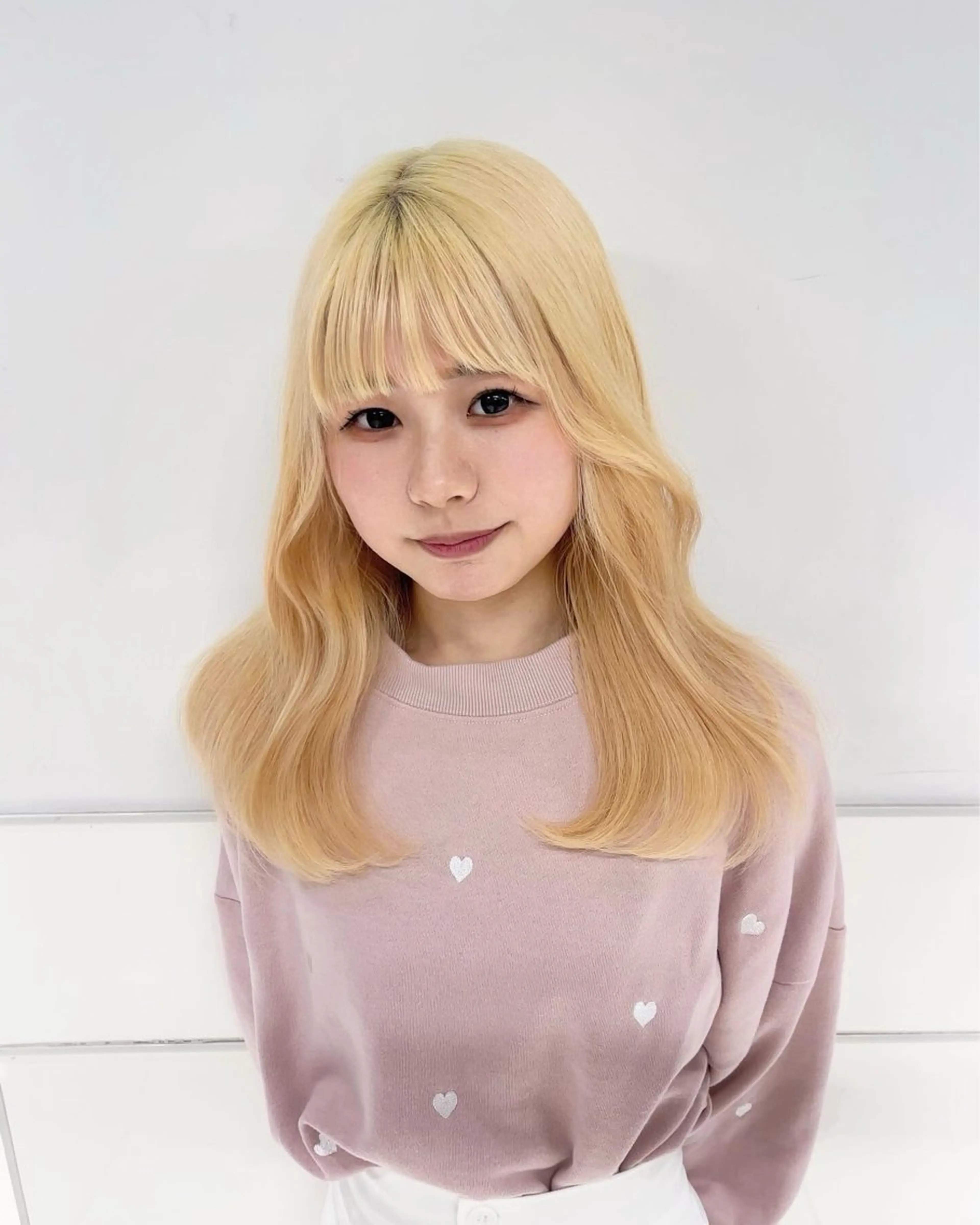 ロング カラー 抜きっぱなしブロンド りおな/エクステ /ミルクティーカラーのヘアスタイル