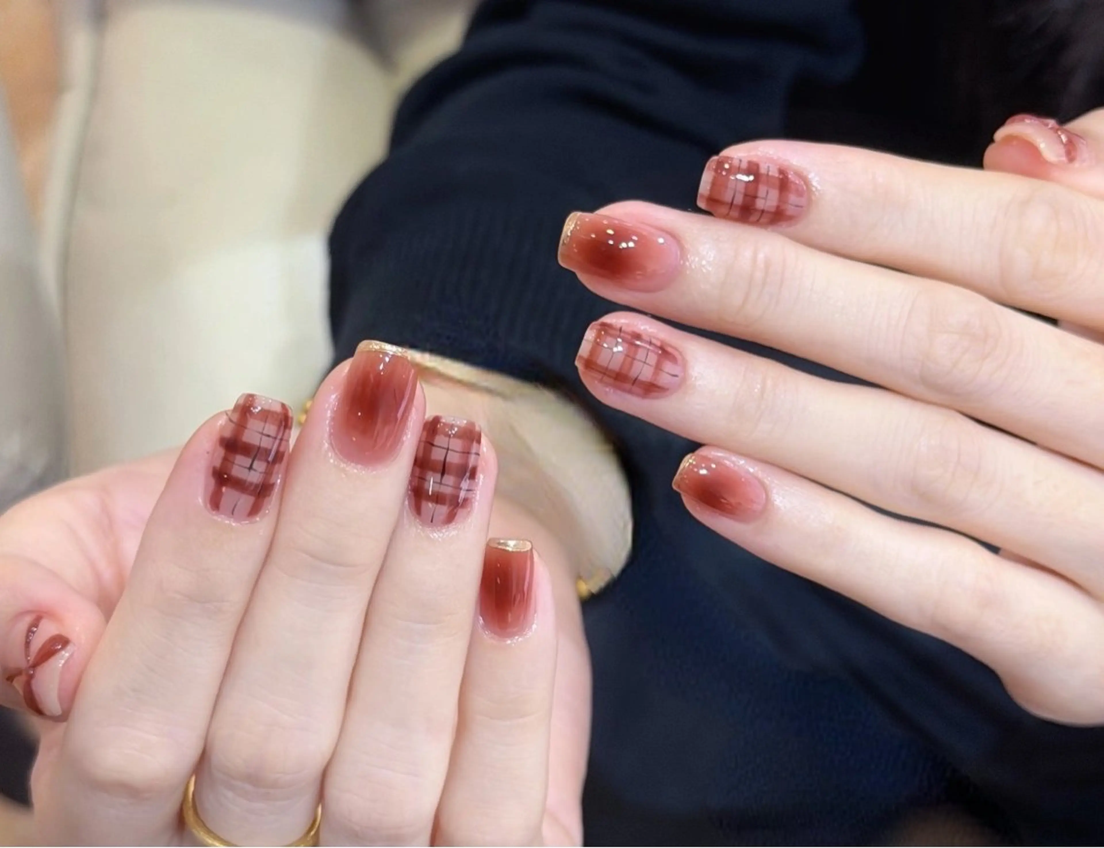 ネイル pink ladyサロン所属・べ にのネイルデザイン