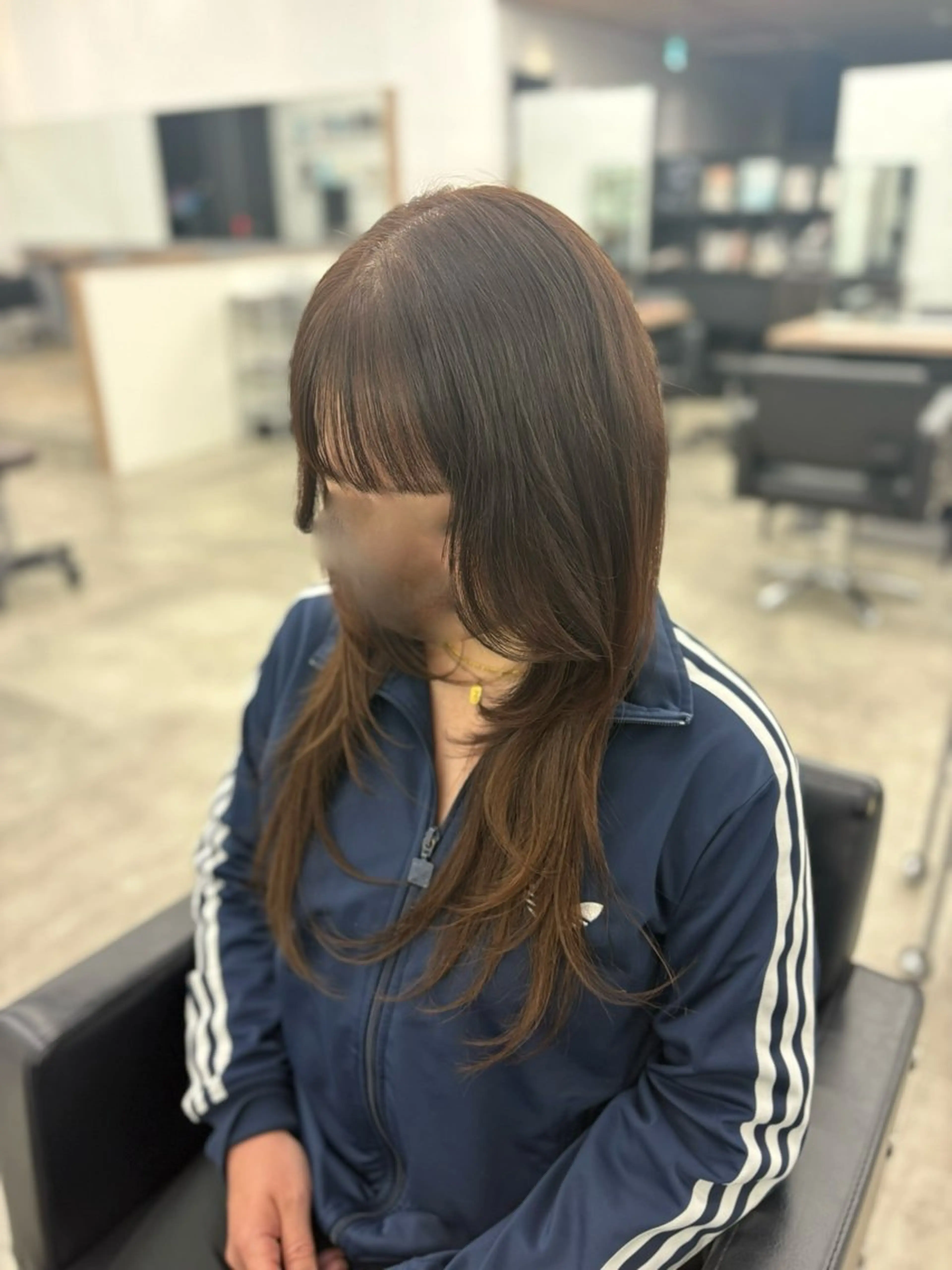 ミディアム カラー カット ヘアカラー トリートメント 浅倉艶🐈‍⬛ /ウルフ/レイヤーのヘアスタイル