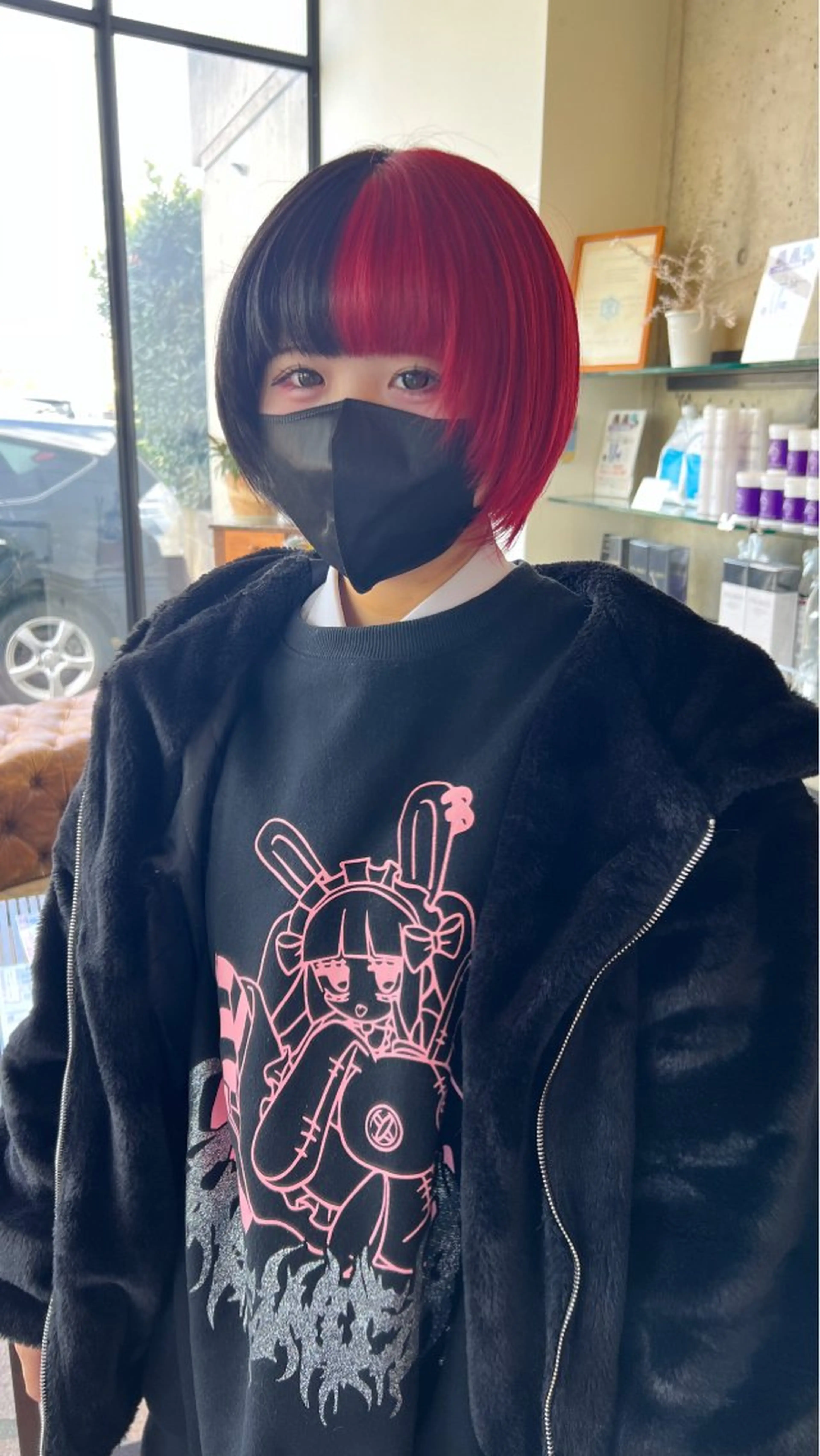 ショート カラー ヘアカラー トリートメント 只野 真衣のヘアスタイル
