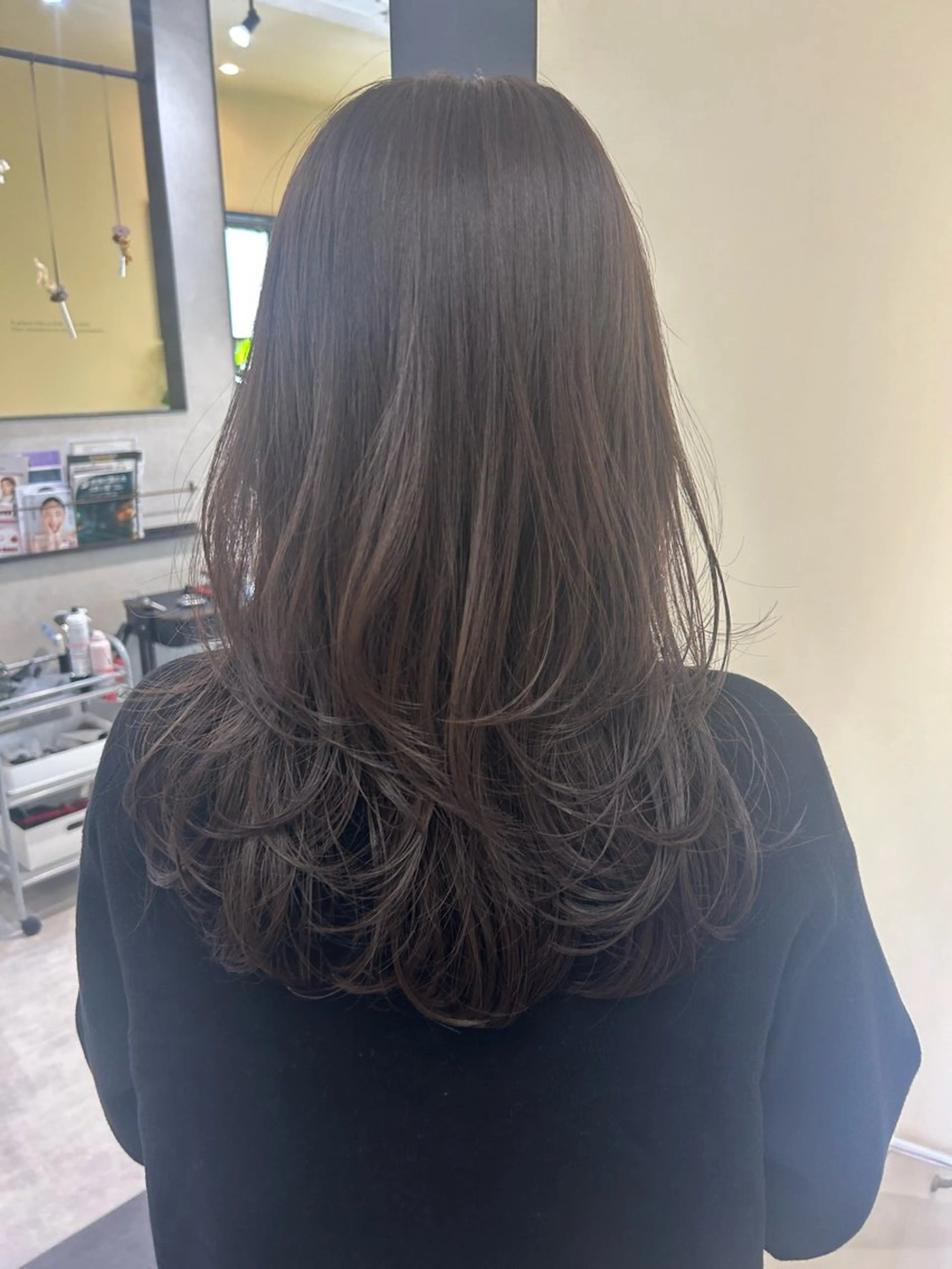ロング カラー 透明感カラー グレージュ ラベンダーカラー ラベンダーグレージュ ラベンダーグレー カット ヘアカラー トリートメント hub hair レイヤー/透明感のヘアスタイル