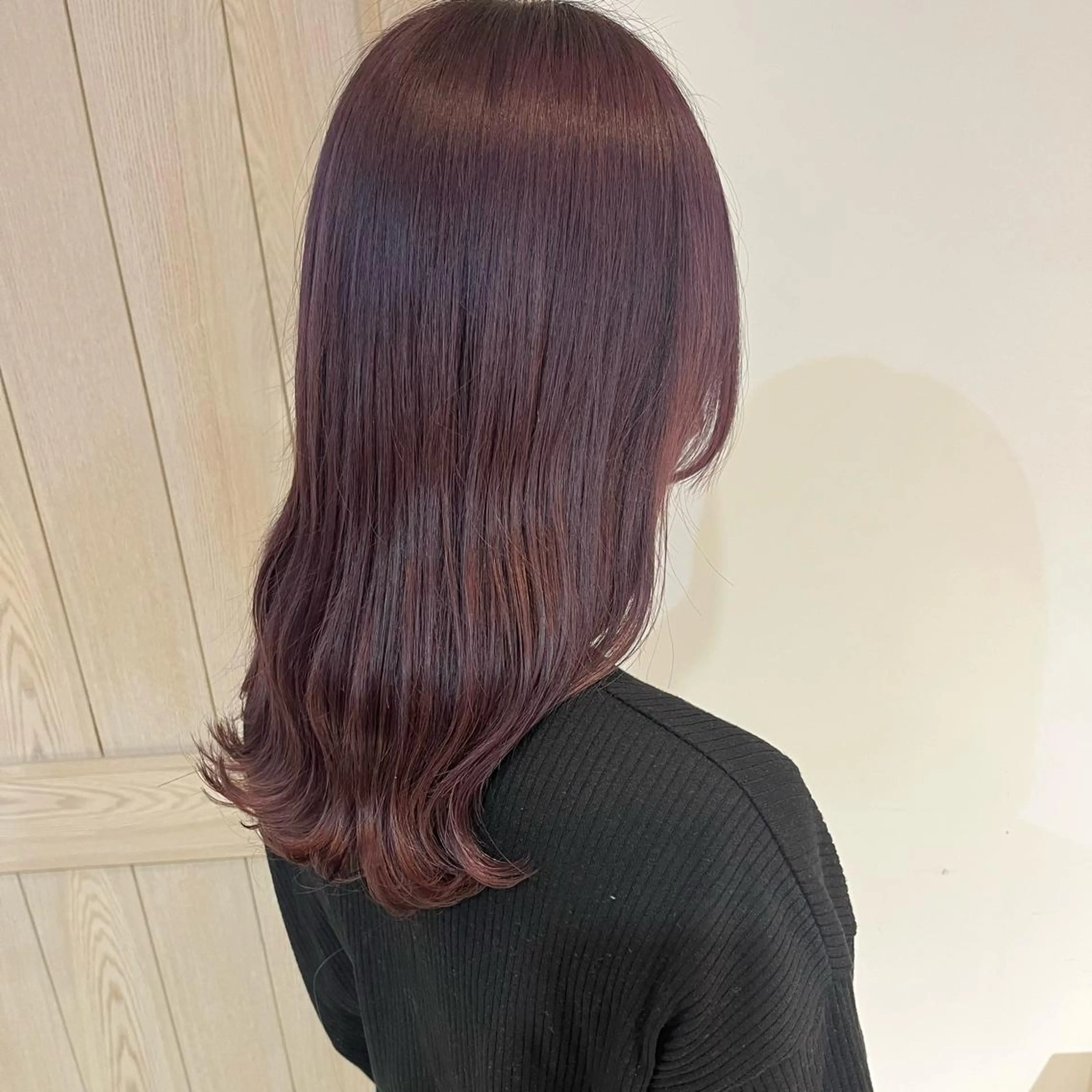セミロング カラー ブリーチ ラベンダーカラー ラベンダーピンク ピンクカラー カット ヘアカラー mai ROCCOのヘアスタイル