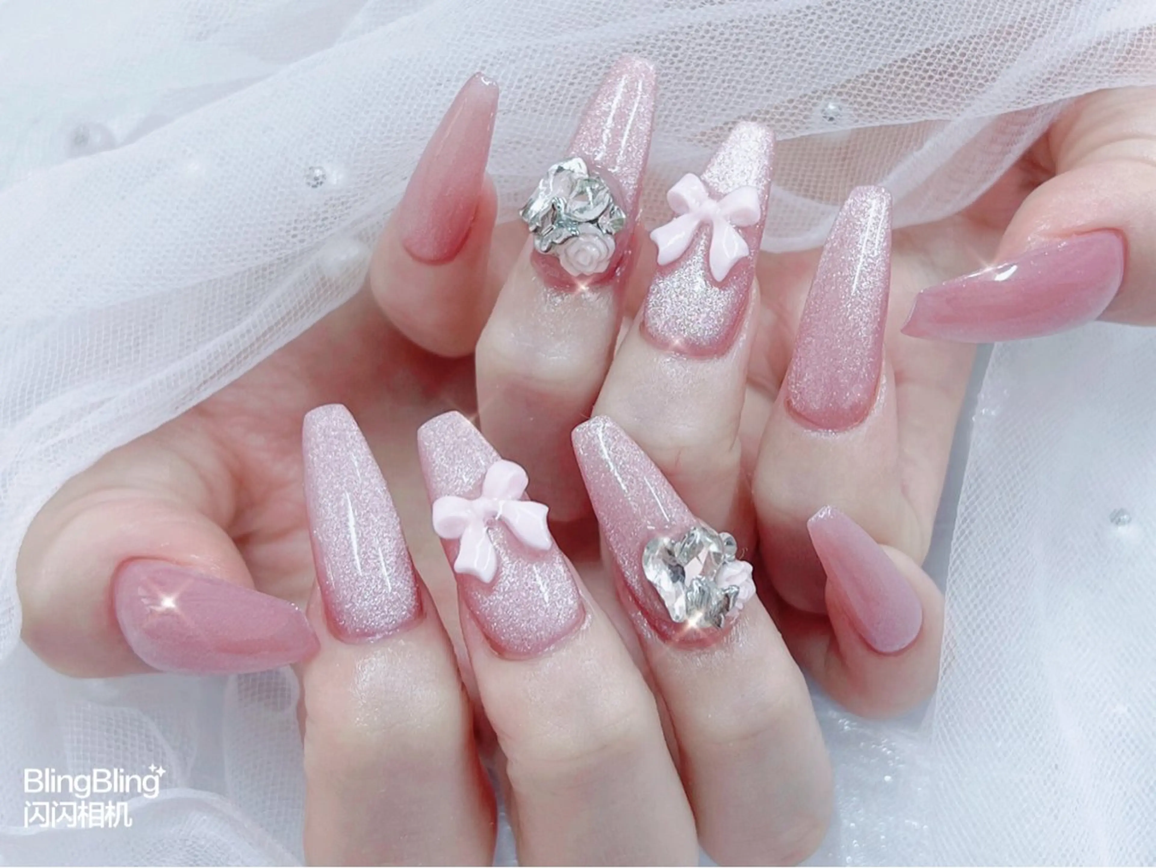 ネイル オーロラネイル チークネイル 長さ出し フットネイル フレンチネイル ハンドネイル ハンドケア Pretty nailのネイルデザイン