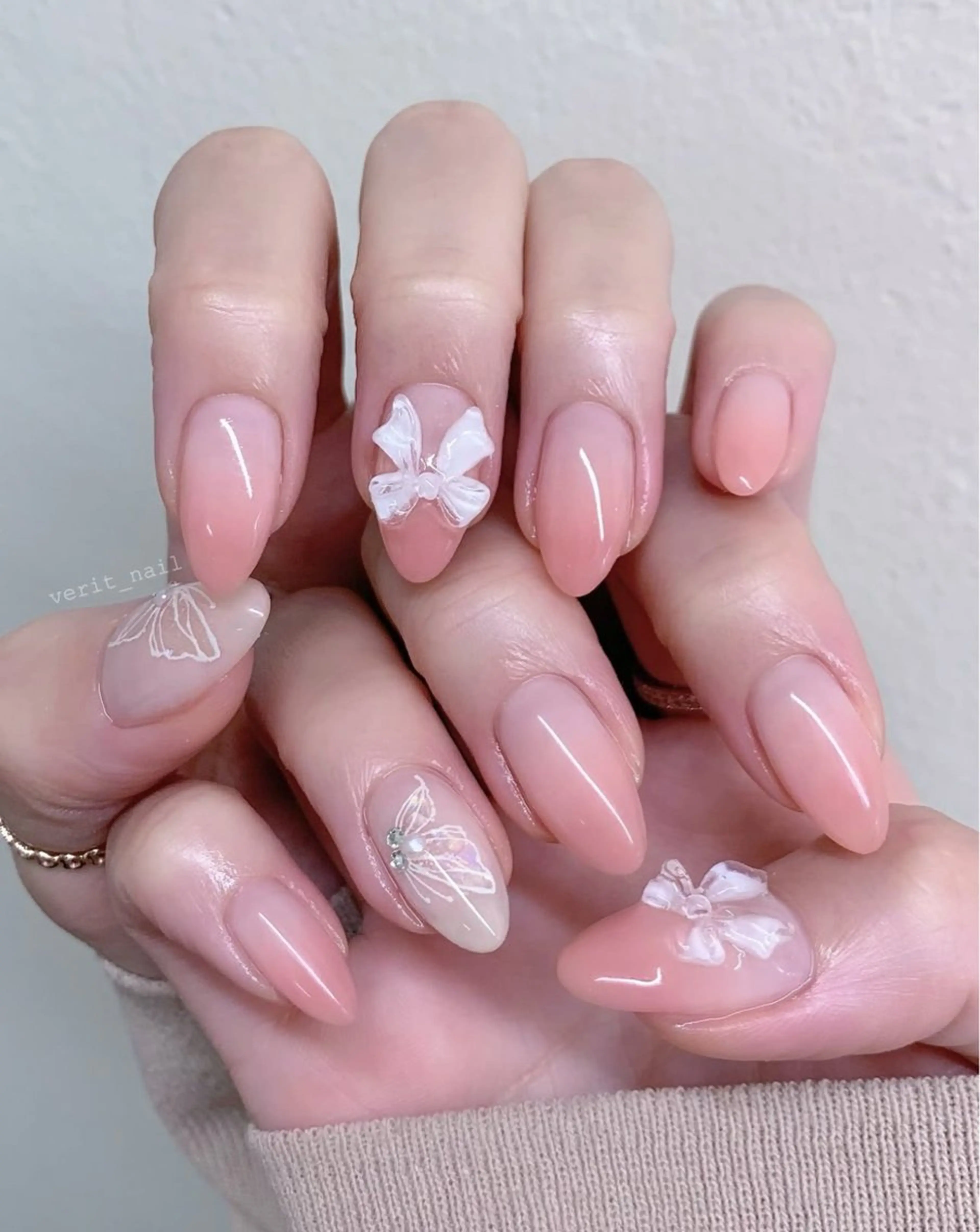ネイル アートネイル ジェルネイル キラキラネイル ミラーネイル ニュアンスネイル ハンドネイル Ryu Nail Studio所属・Ryu Nail 新大久保のネイルデザイン