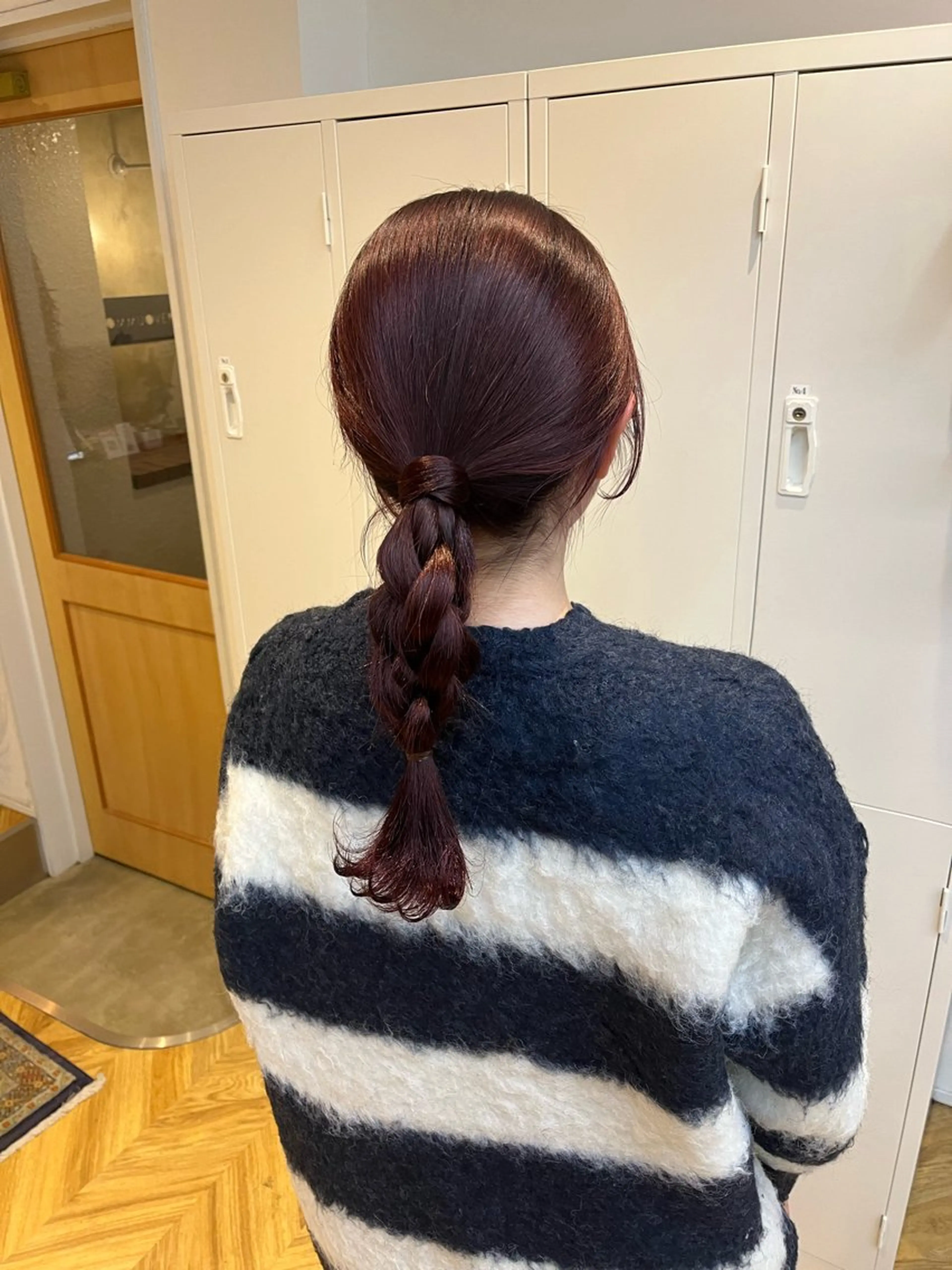 ロング カラー ブリーチ レッドカラー ヘアカラー 凜 (りん)のヘアスタイル