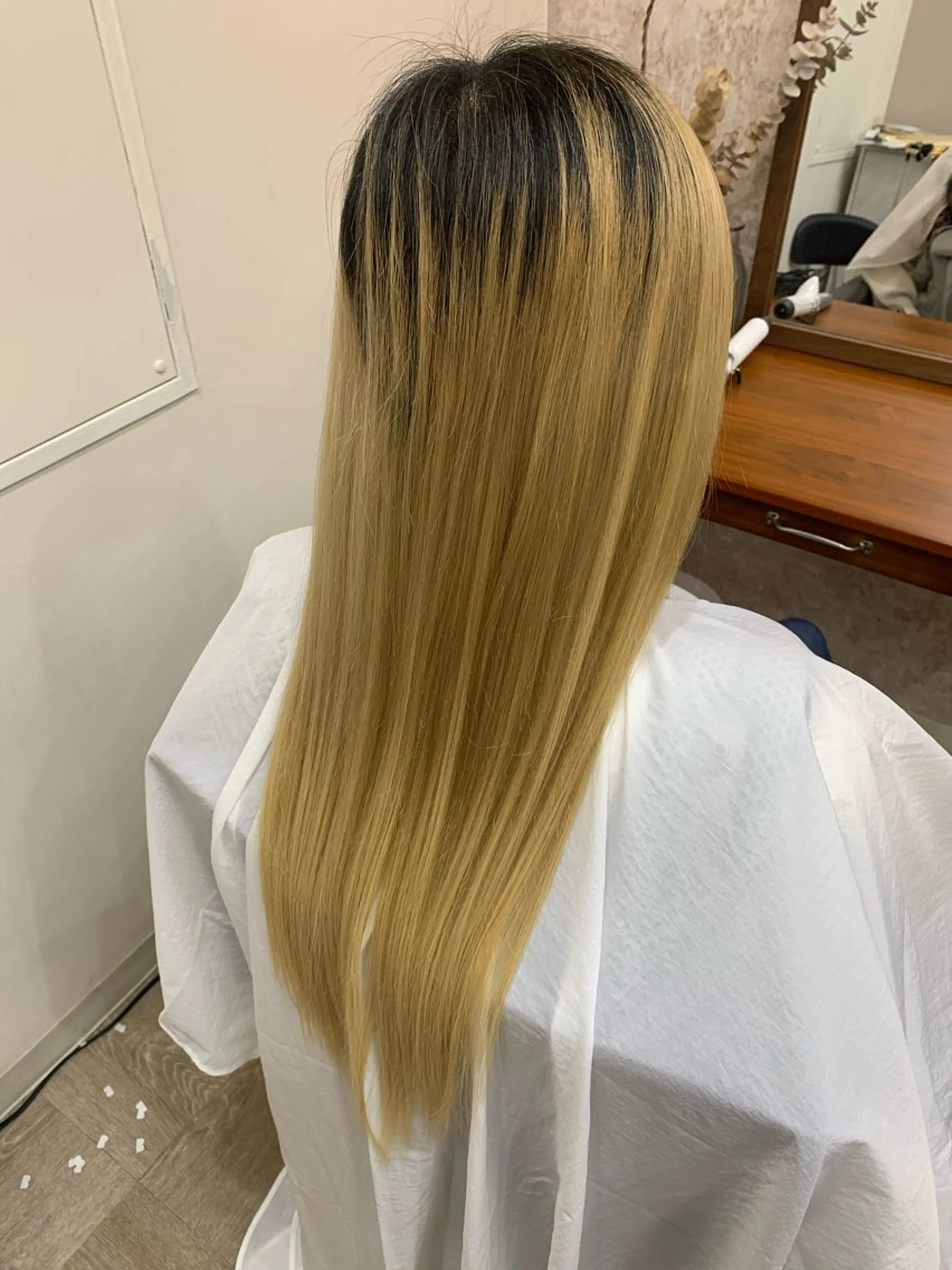 ロング アッシュ エクステ 最安値エクステサロン SHOW  ROOMのヘアスタイル