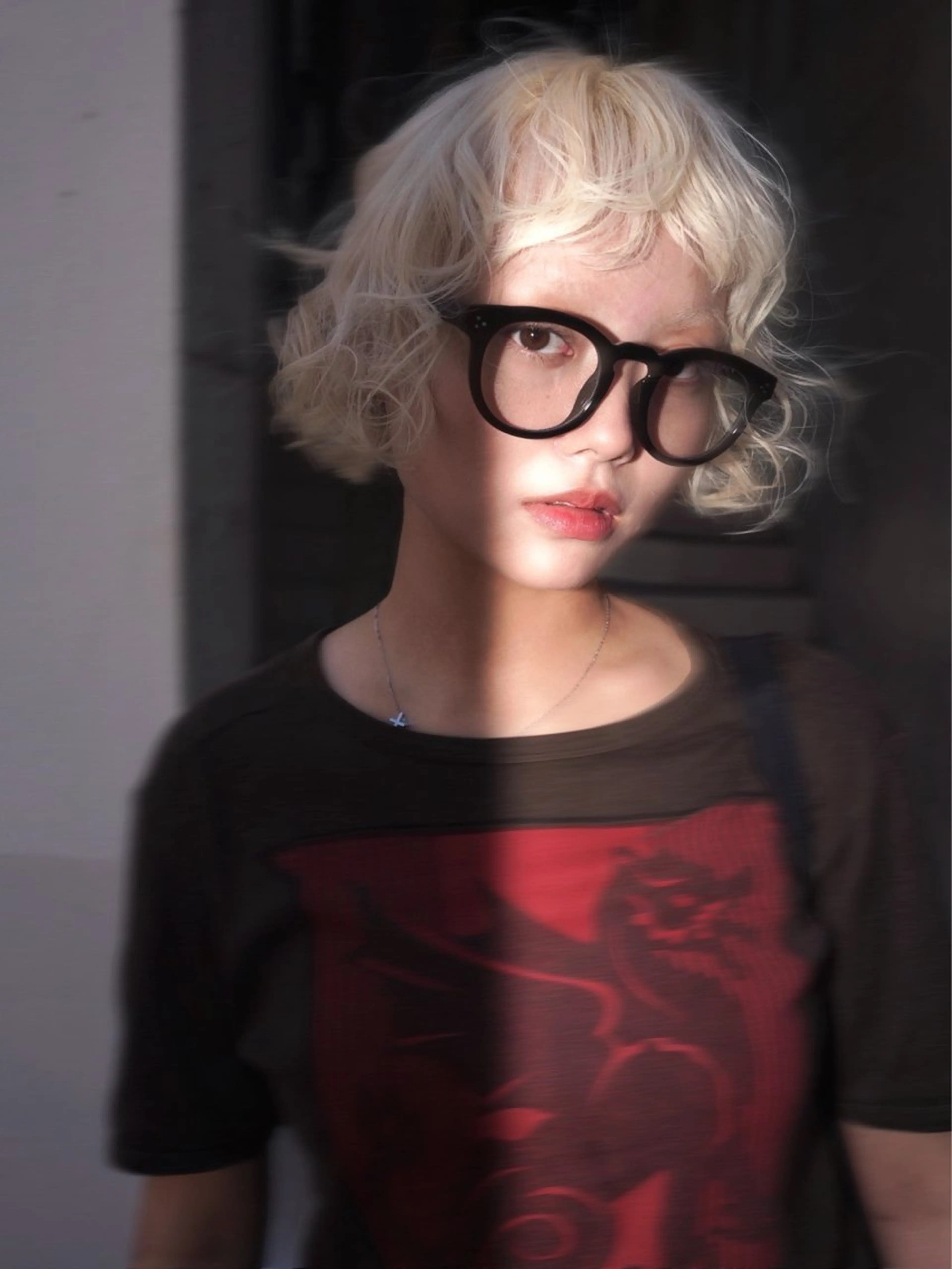 ショート カラー ブロンド ホワイトブロンド ボブ カット ヘアカラー トリートメント ブリーチ/レイヤー Kaito🦕【栄のヘアスタイル