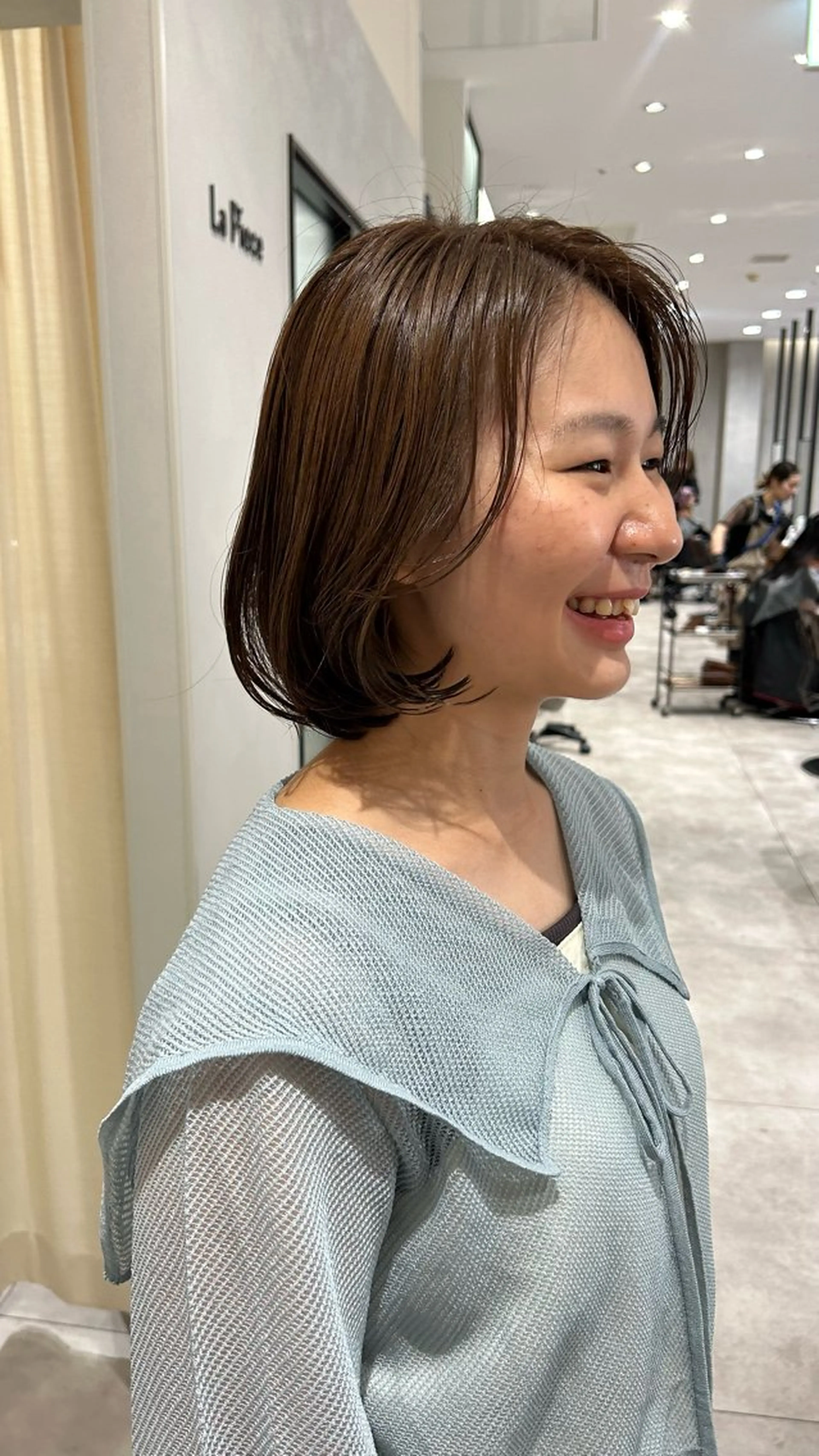 ショート カラー ブラウンカラー カット ヘアカラー オリーブベージュ/ ブリーチなし透明感のヘアスタイル