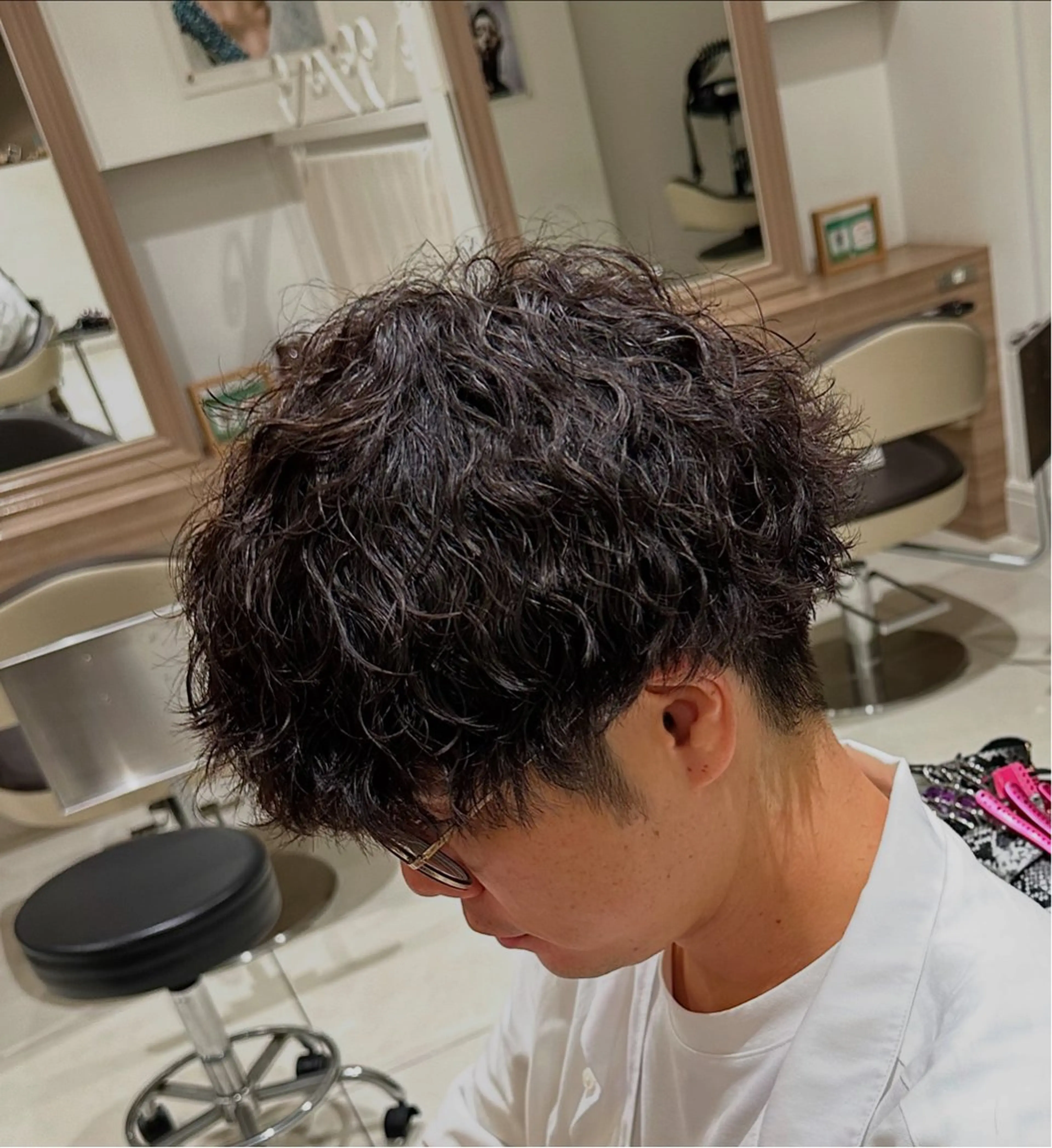 パーマ メンズ ダウンパーマ フェードカット フェザーパーマ メンズパーマ スペインカール カット パーマ メンズ特化美容師 ‪✂︎‬ ユージのヘアスタイル